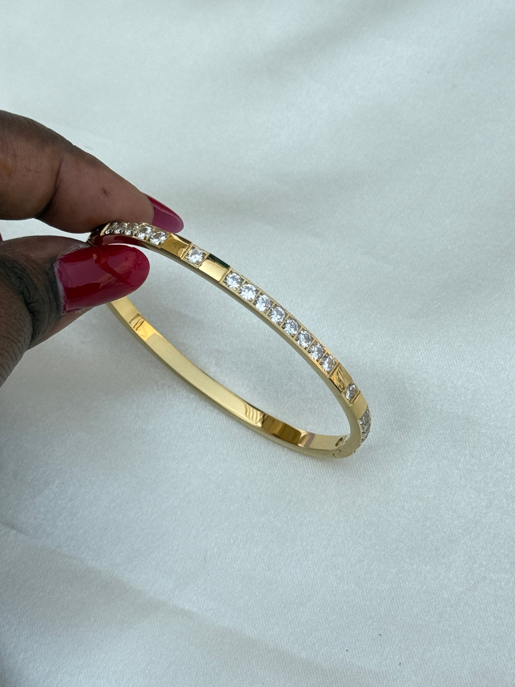 Ab061 anti tarnish stone openable kada bracelet
