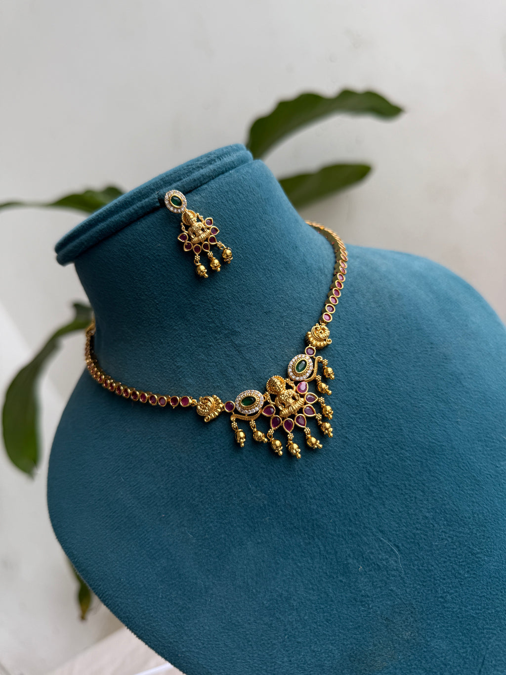 Ns429 Lakshmi Devi Kemp neckset