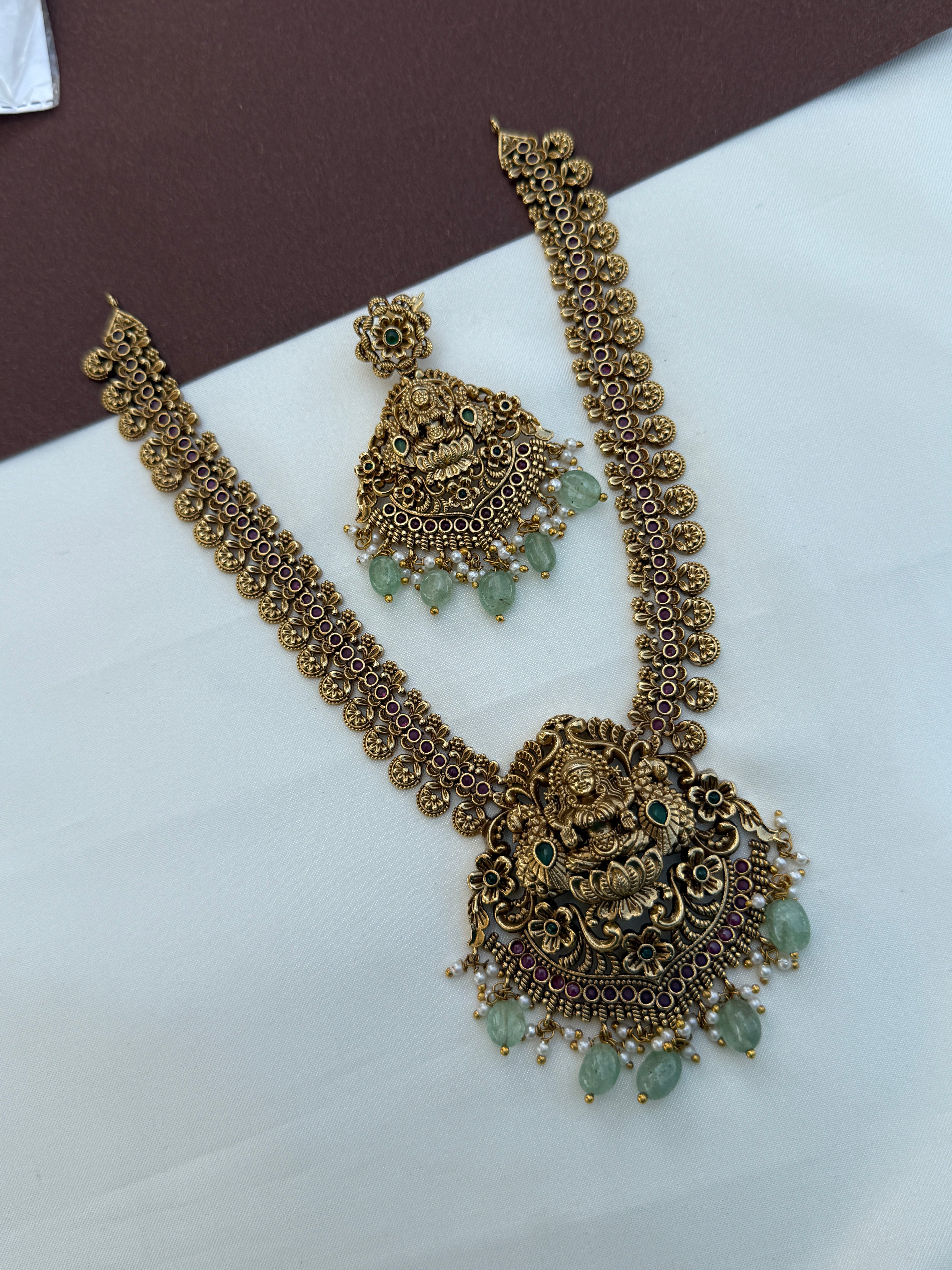 Ns738 dual peacock lakshmidevi neckset