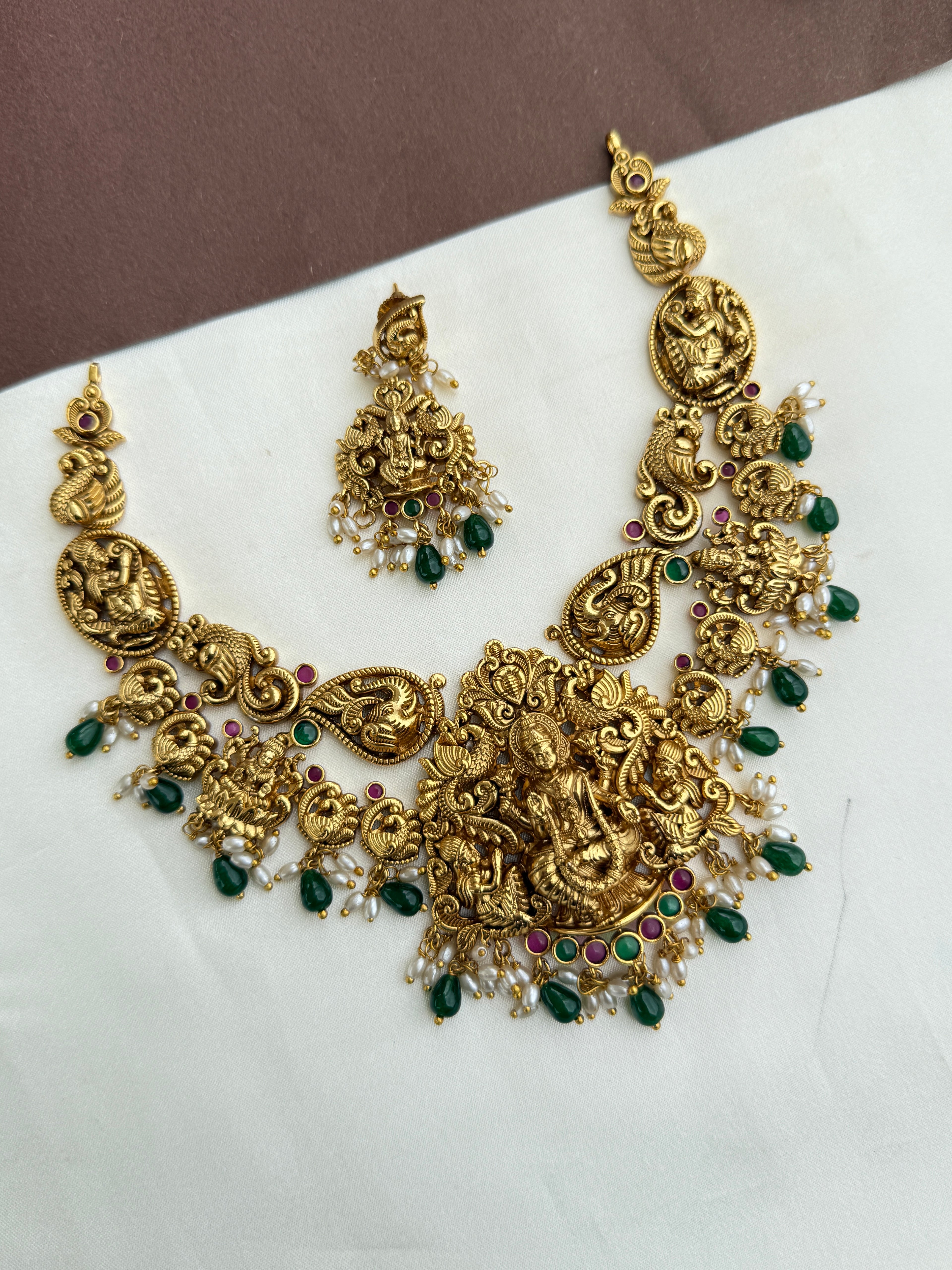 Ns533 nakshi lakshmidevi green bead neckset