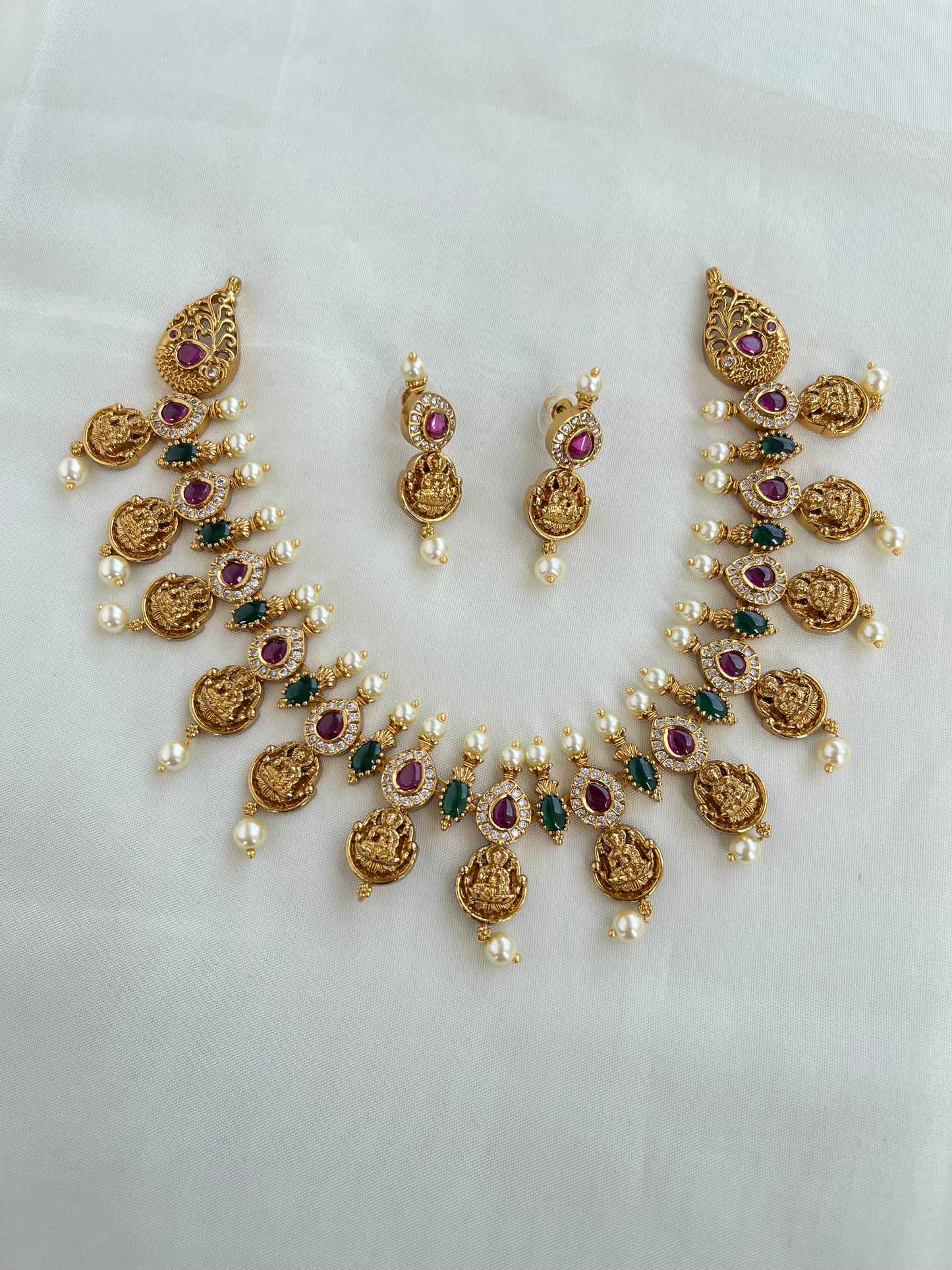 Lakshmi Devi kasu necklace