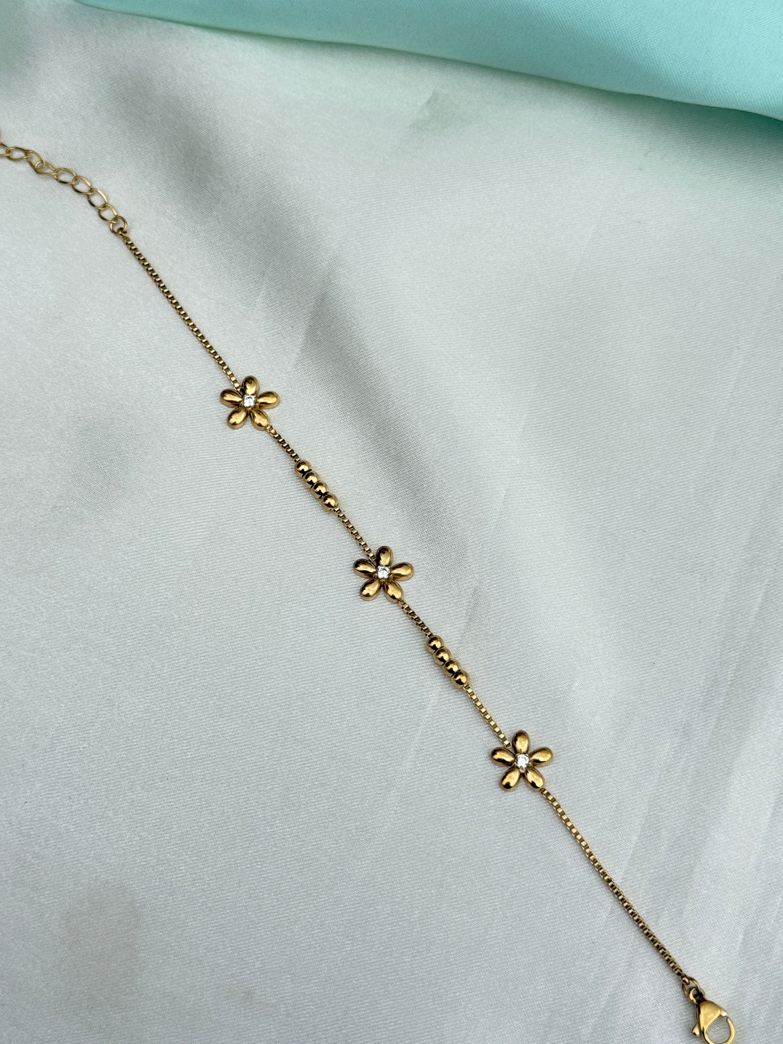 Ab615 anti tarnish flowers 7.5 inches 2.6 to 2.8 size adjustable chain bracelet