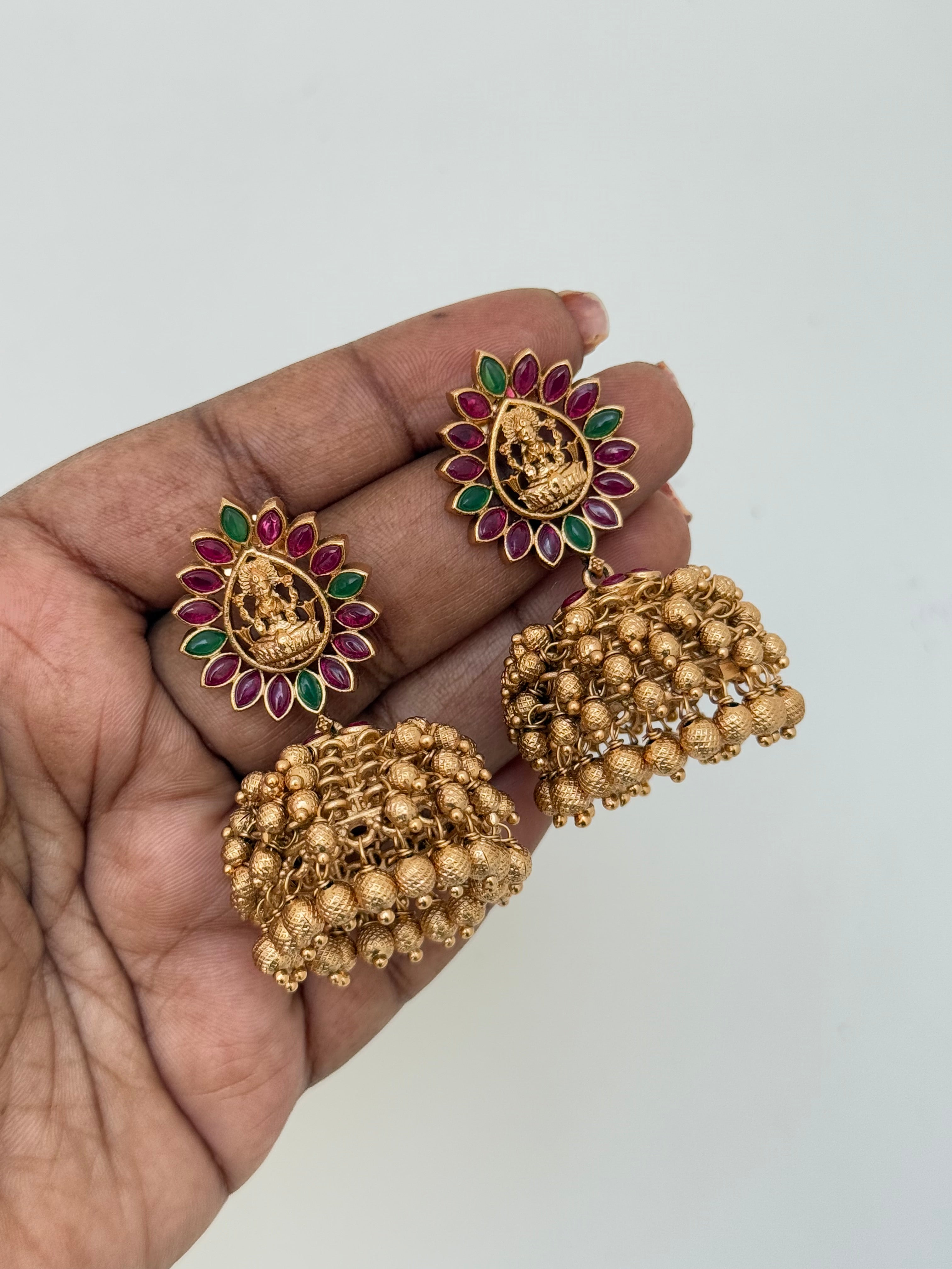 Er5060 lakshmi devi butta Earrings