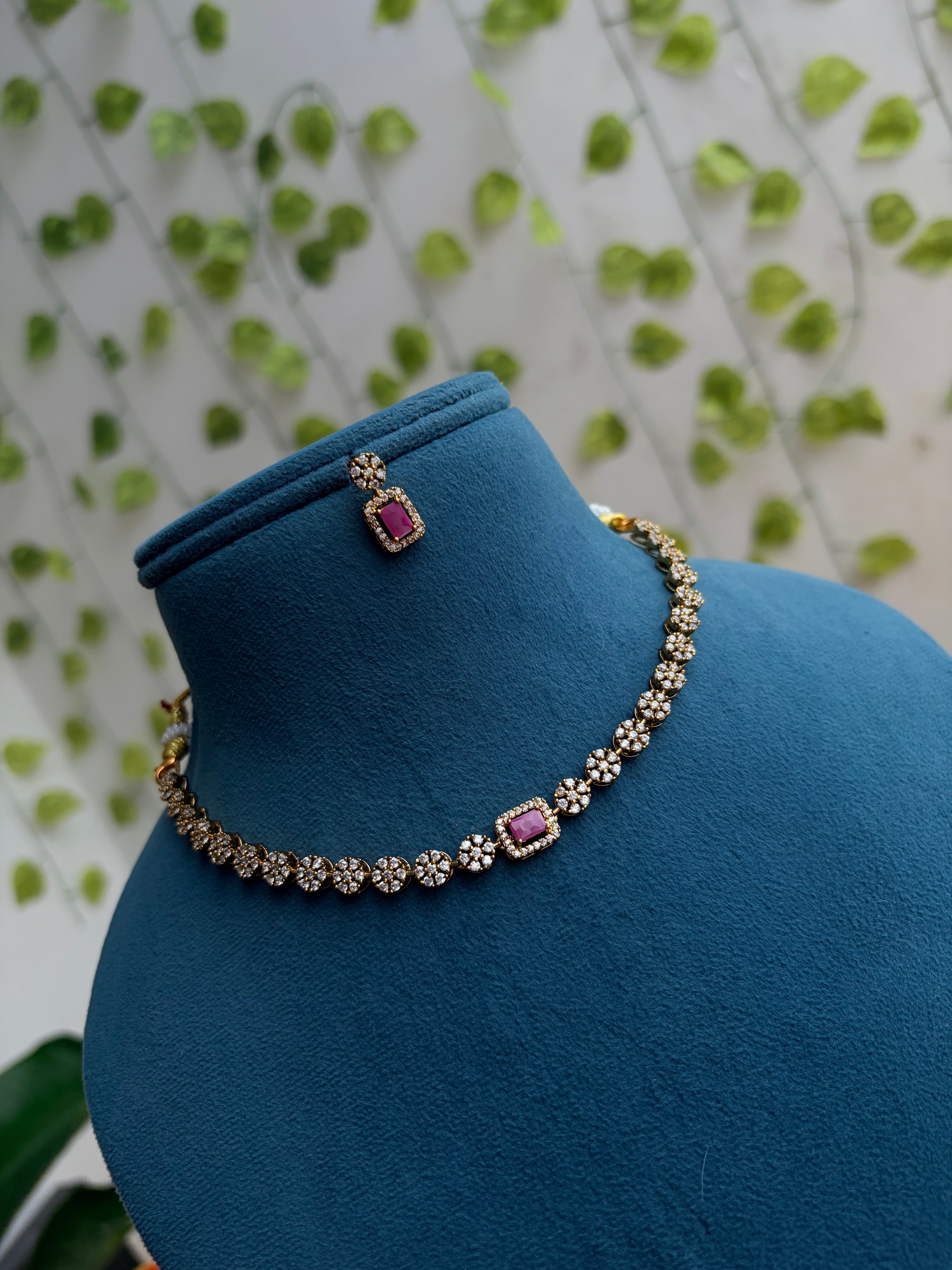Ns935 Pink and white stones Short Neckset with Earrings