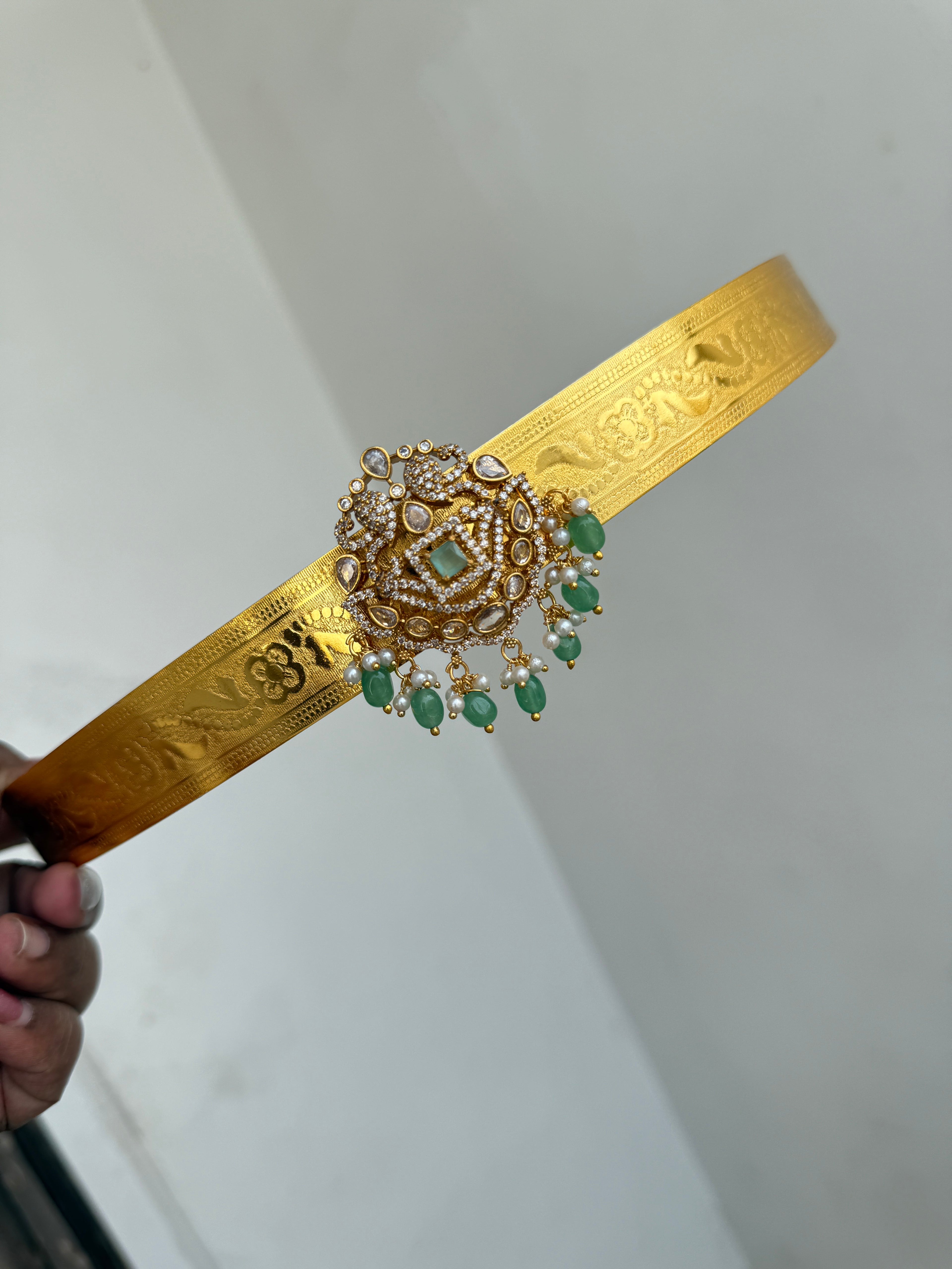 Hb606 adults texture hipbelt with light green beads