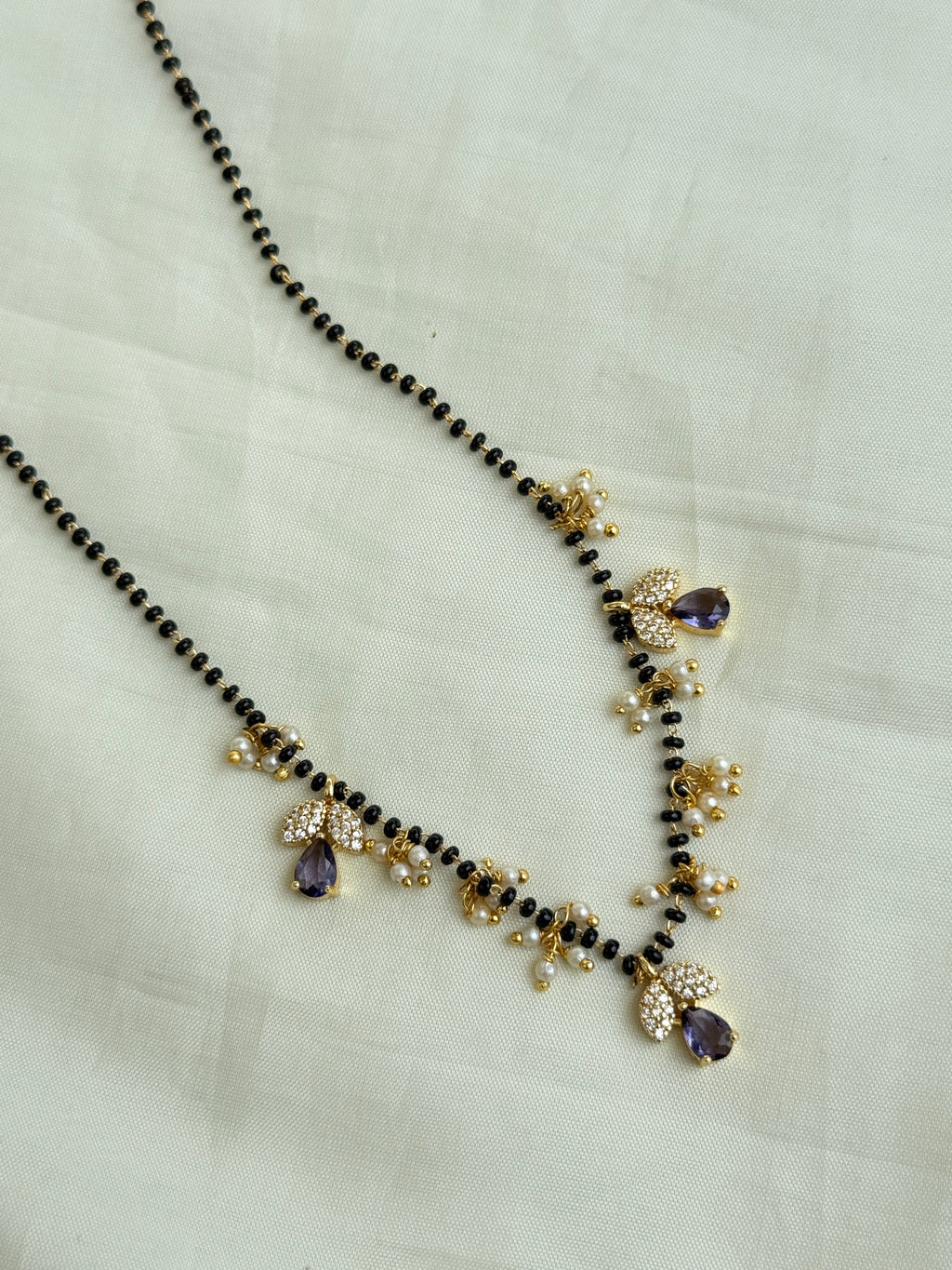 Bb005 single line leaf blackbeads in purple and green