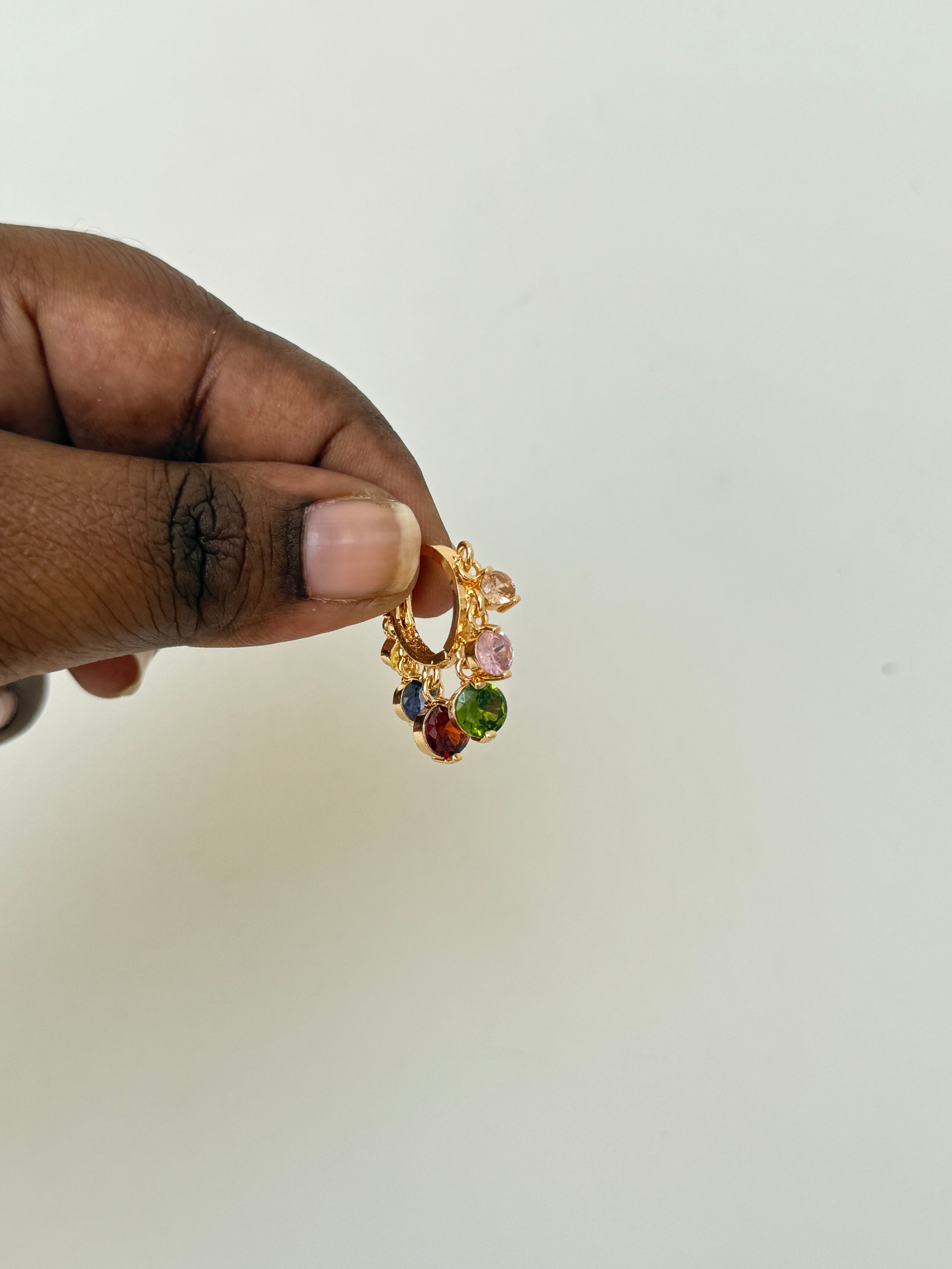 Er001 6stones hoops earrings