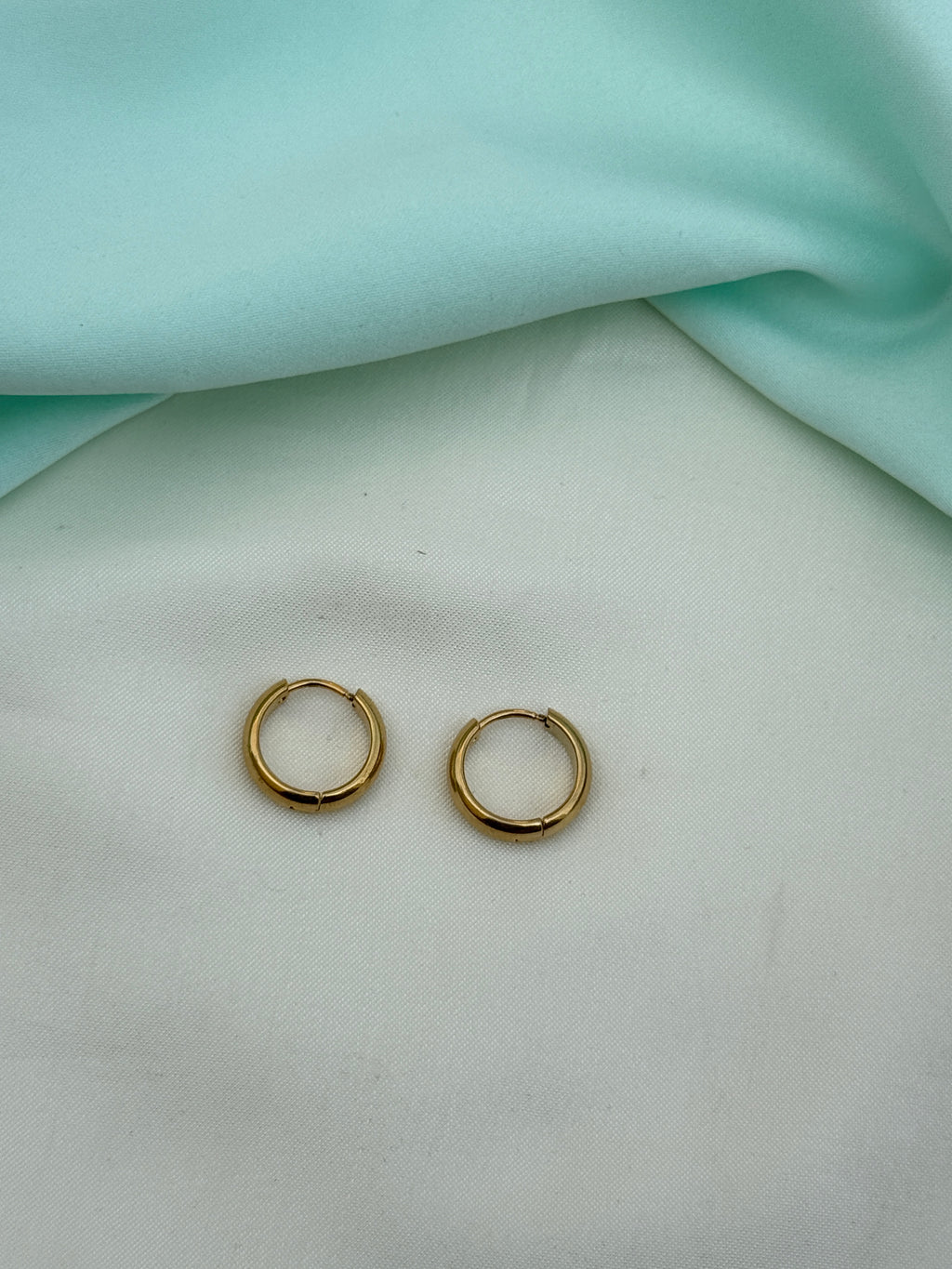 St100 anti tarnish locksystem studs