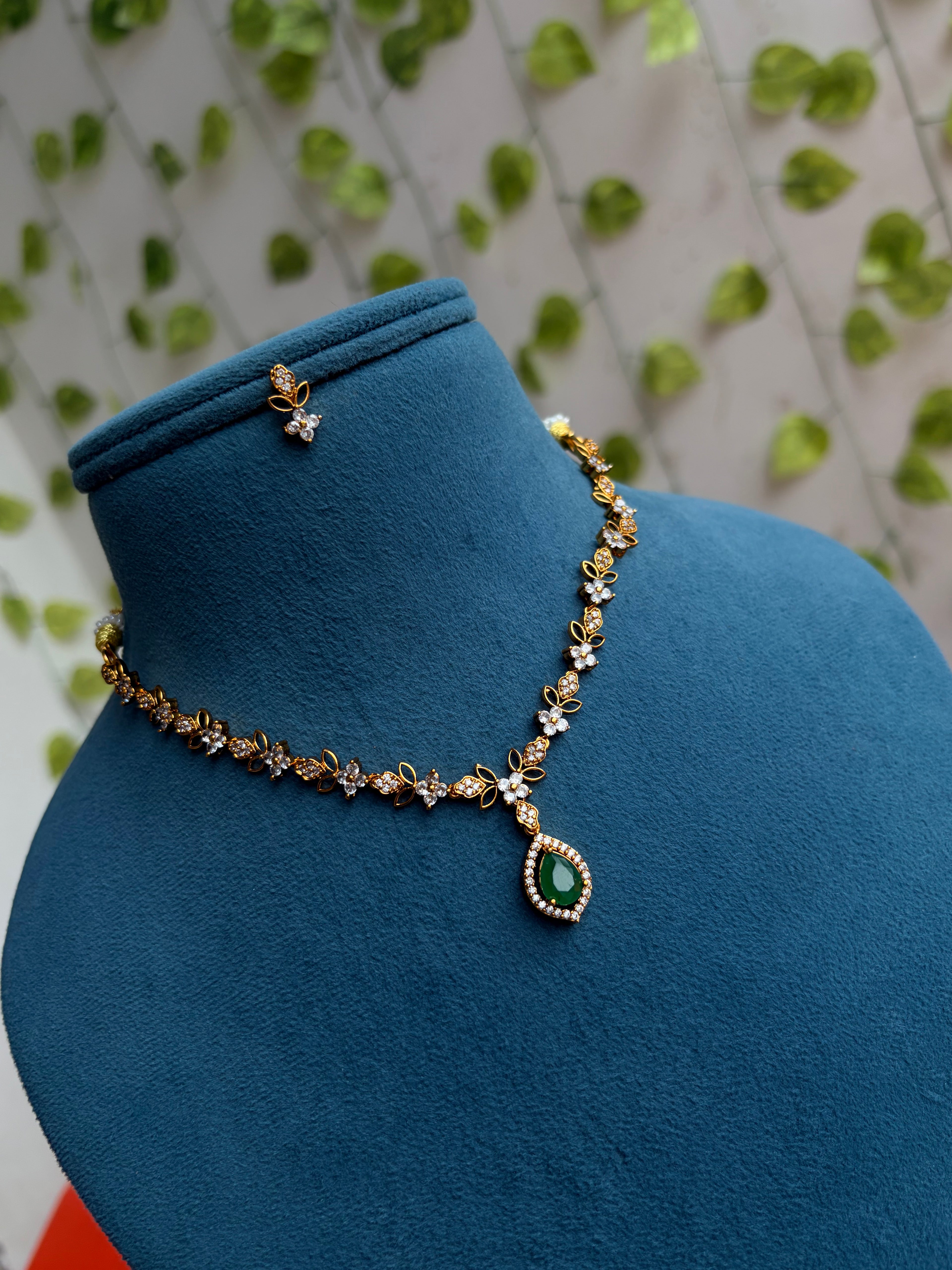 Ns846 small flowers single drops leaf stones short neckset with earrings