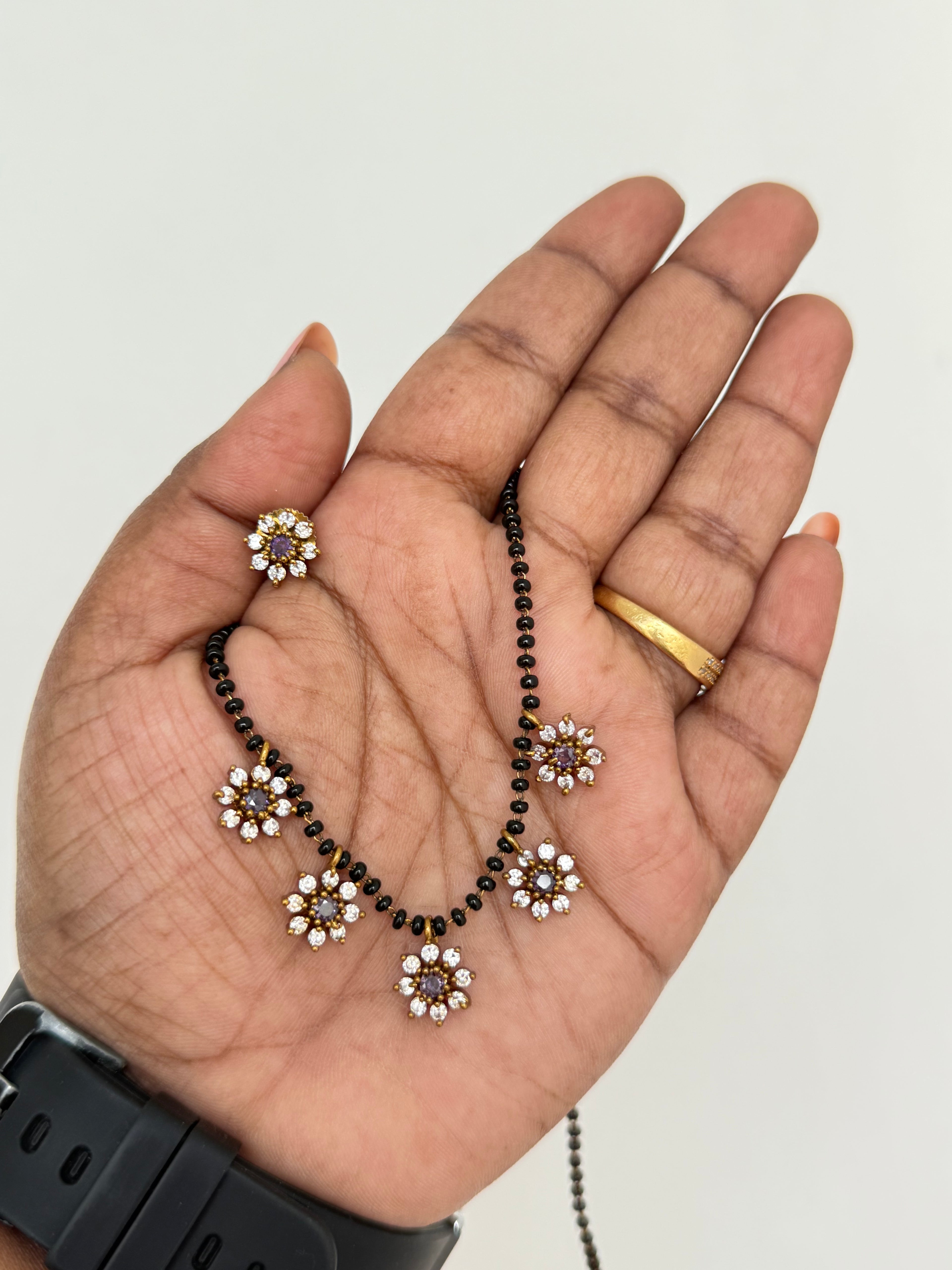 5 flowers 20inches  Blackbeads with studs bb0046