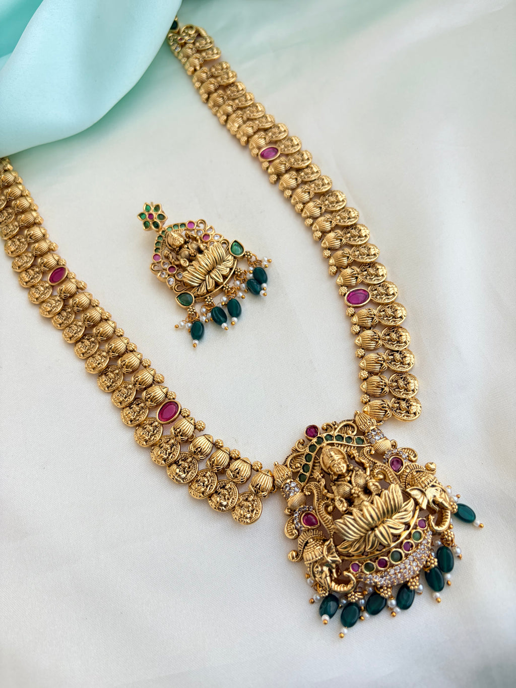Nakshi Lakshmidevi Kasulu and pendent long haram with Earrings Lh600