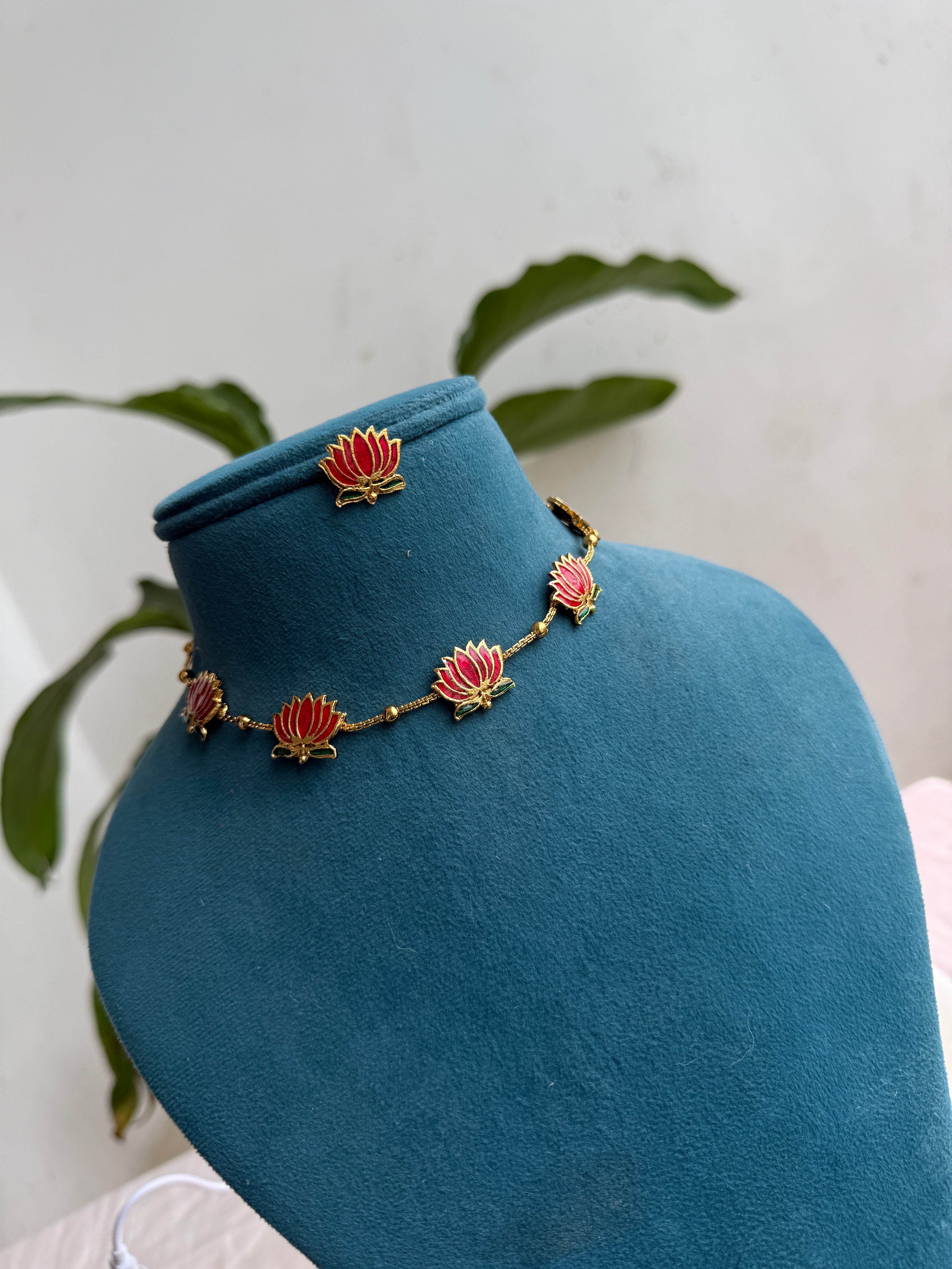 Ns513 lotus budget friendly neckset