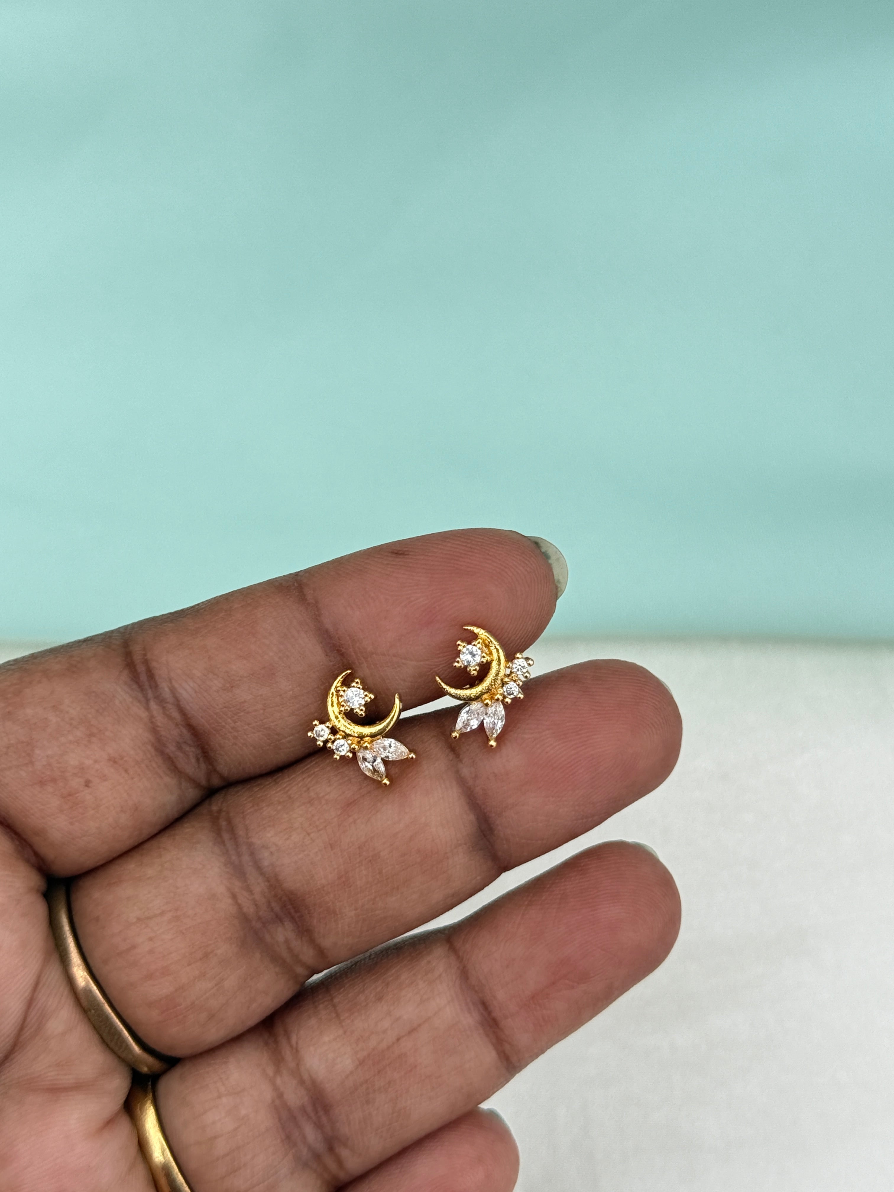 St176 star moon leaf stone back ball stud