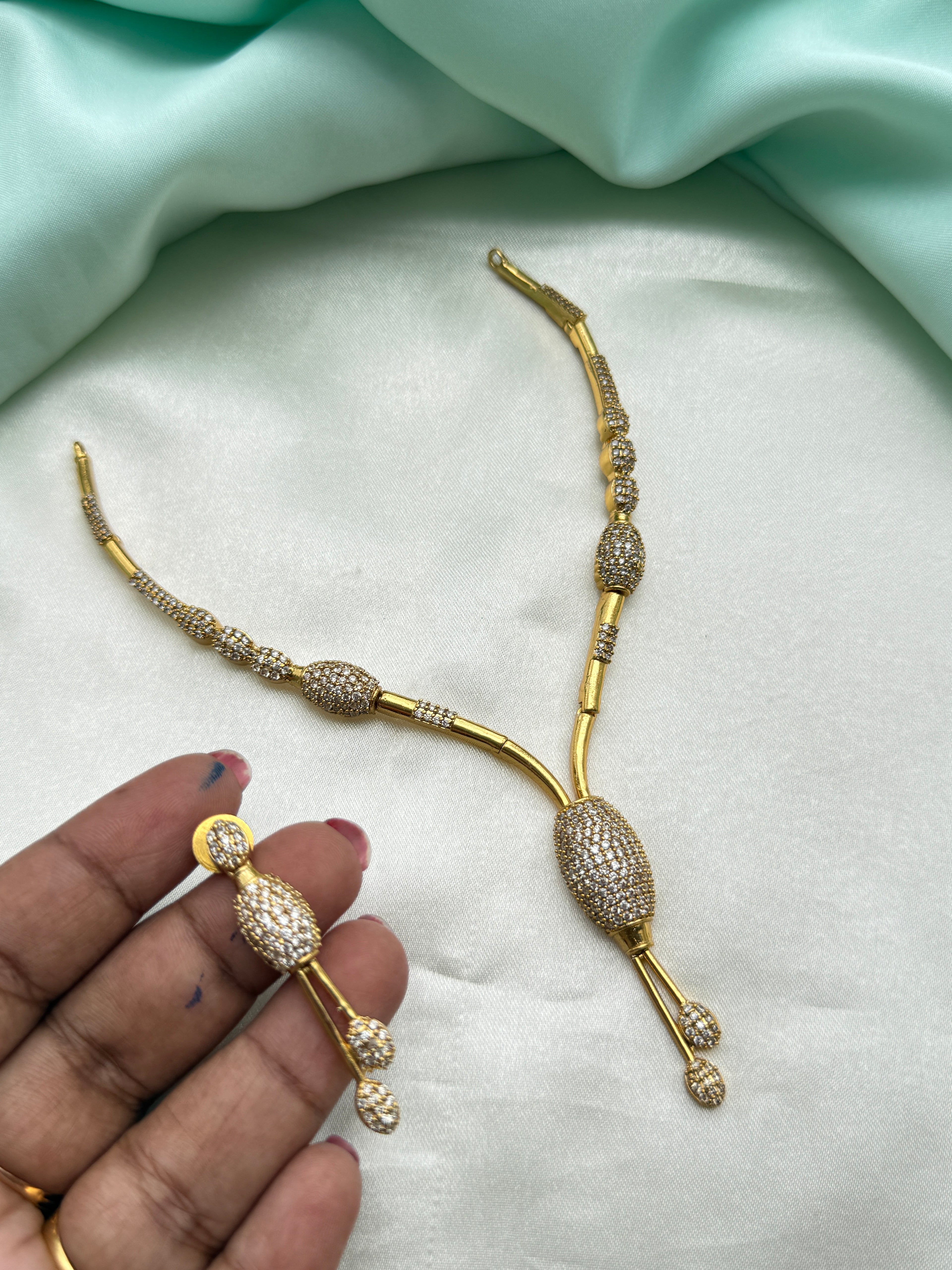 Unique kante neckset with earrings ns241