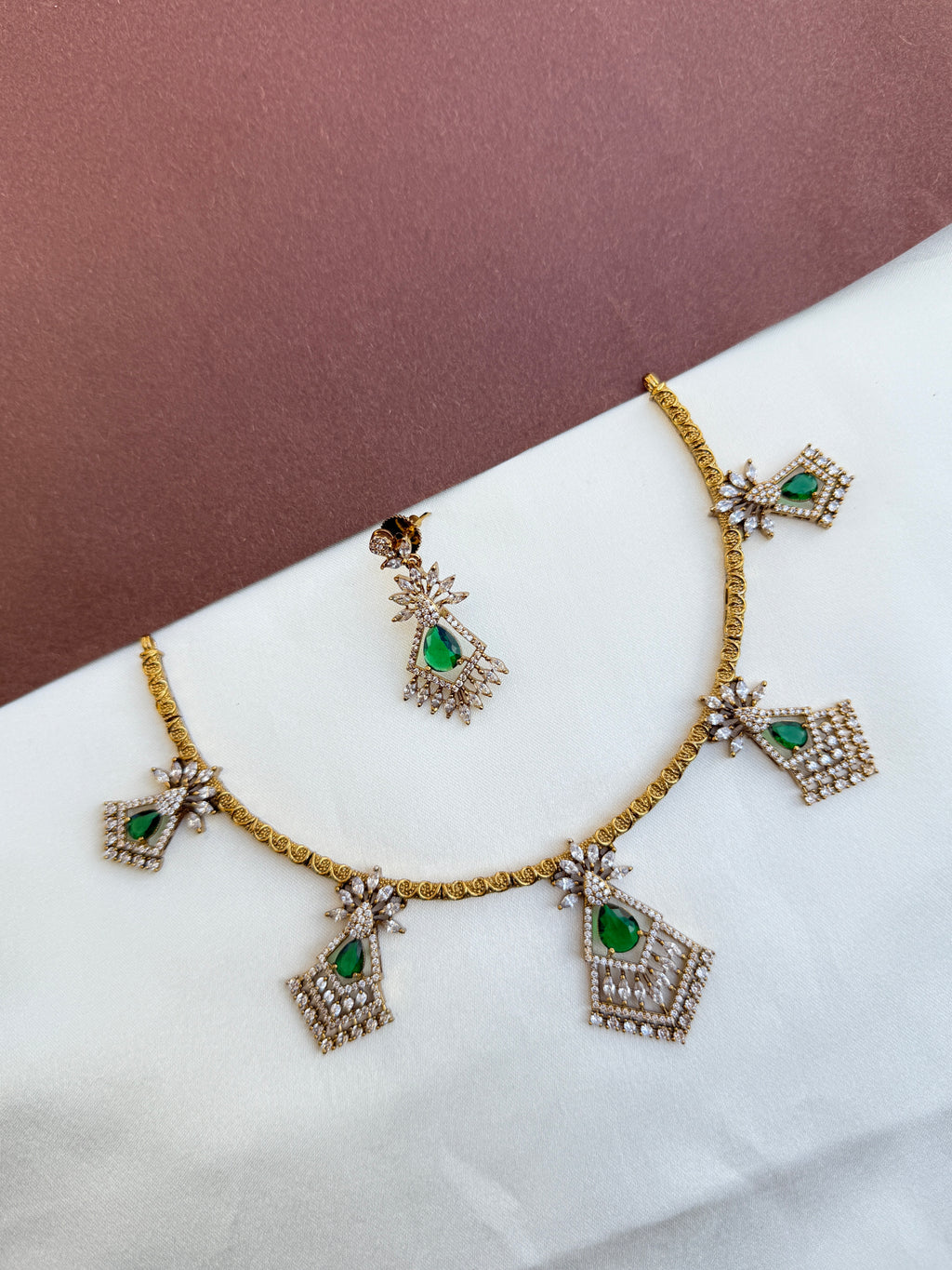 Ns373 emerald cz kante