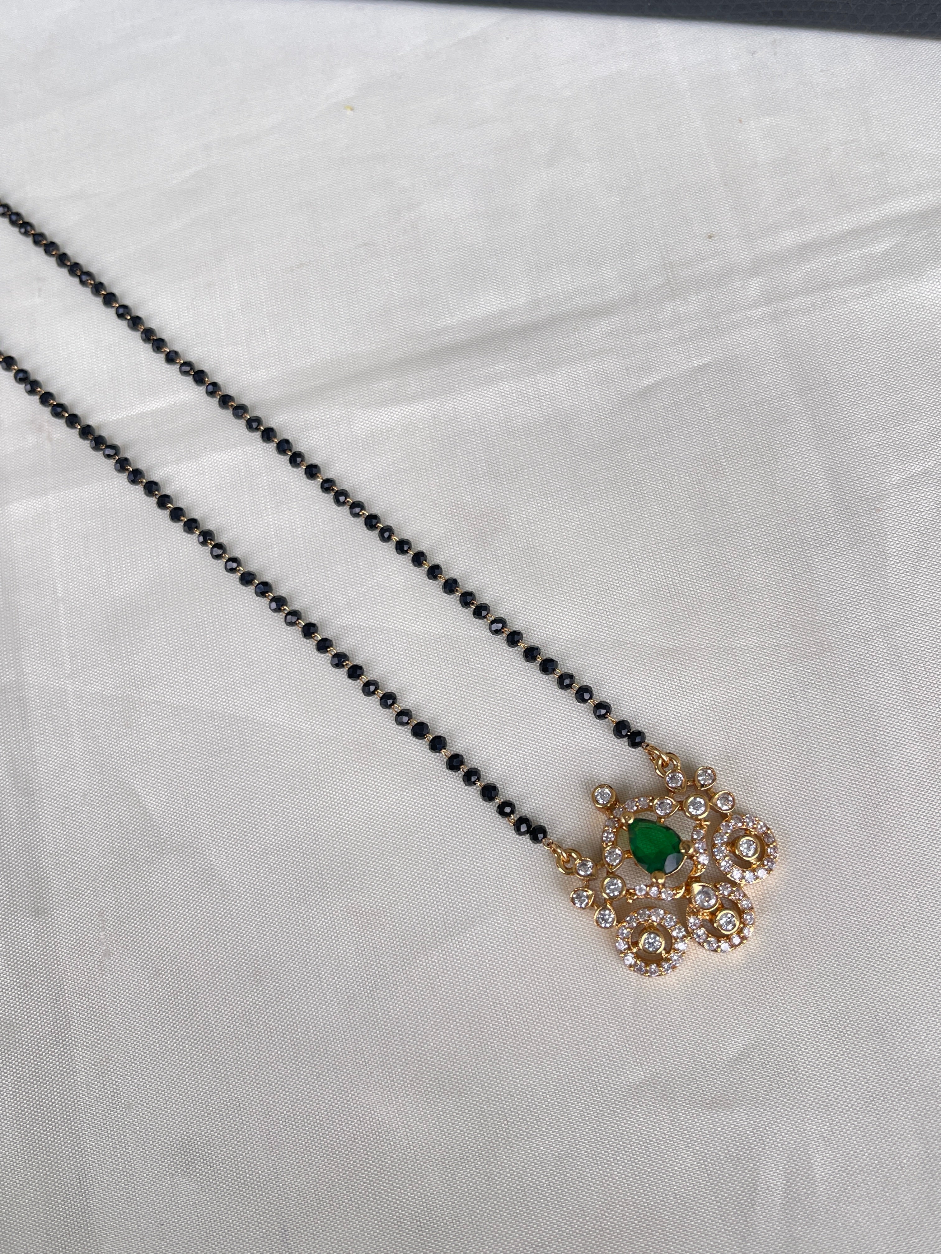 3 circles Single line 18 inches green stone blackbeads bb1617