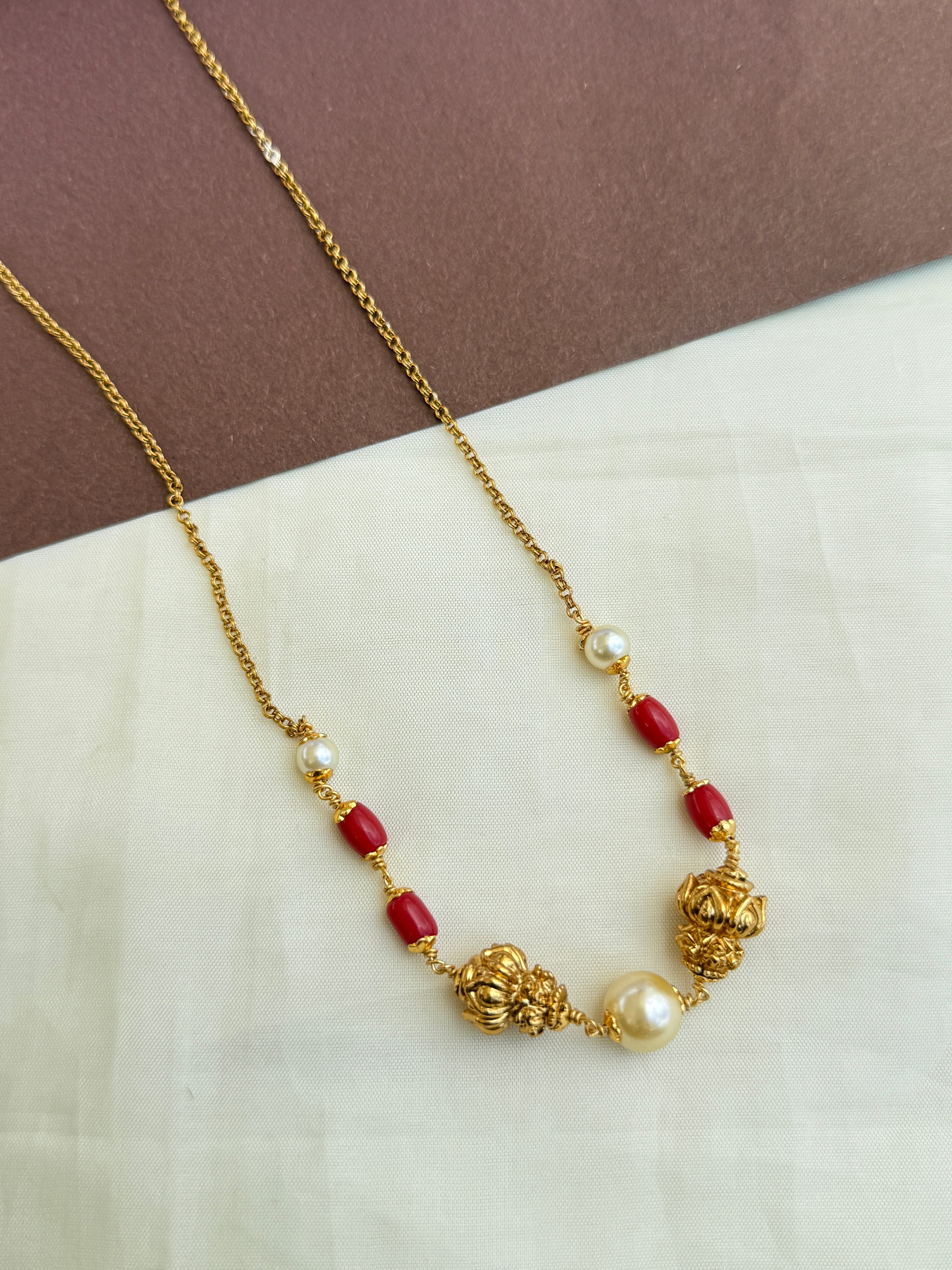 Bb0003 corals gold flower beads chain
