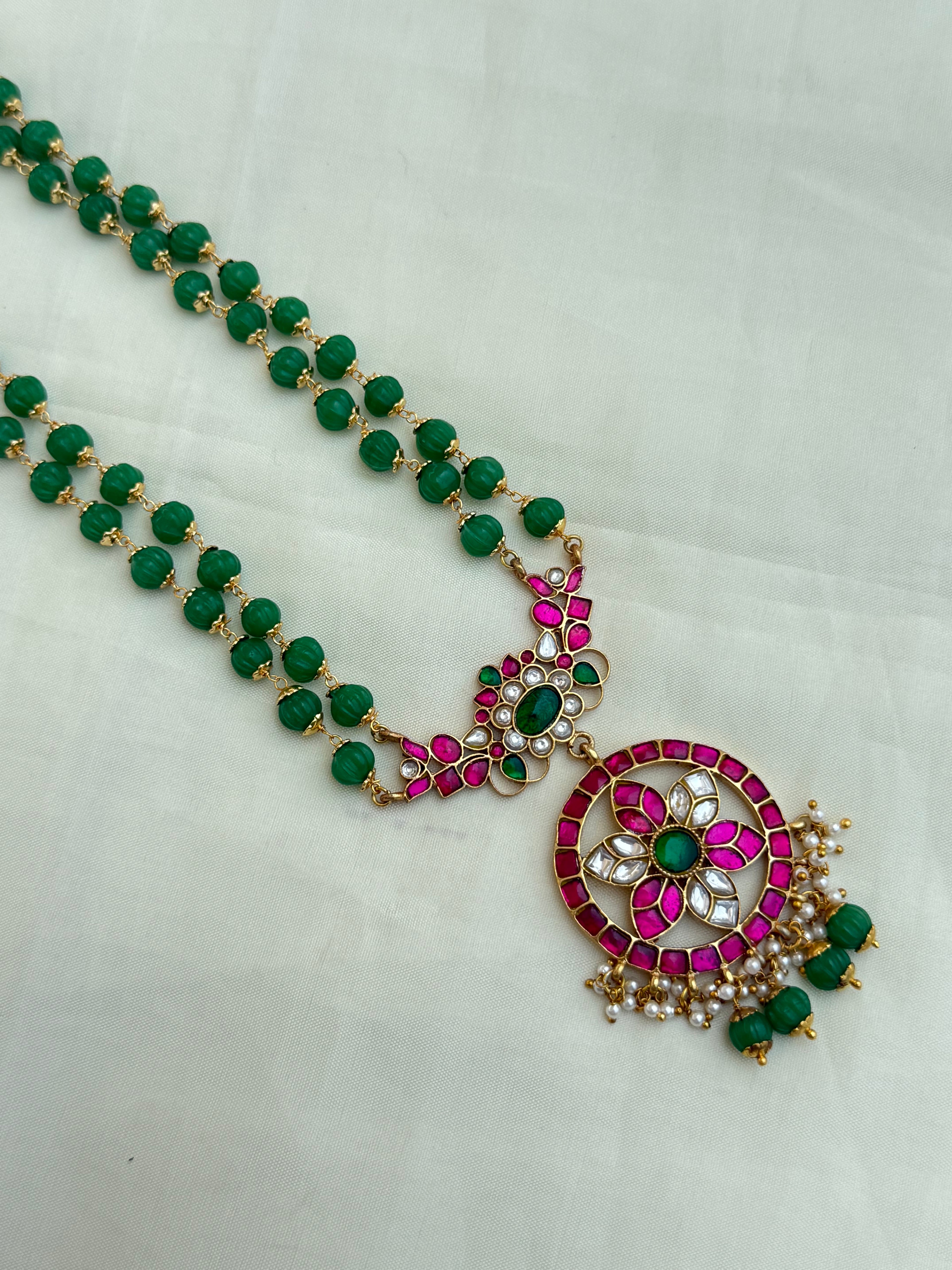 Jk008 2 lines pumpkin beads with jadau Kundan pendant