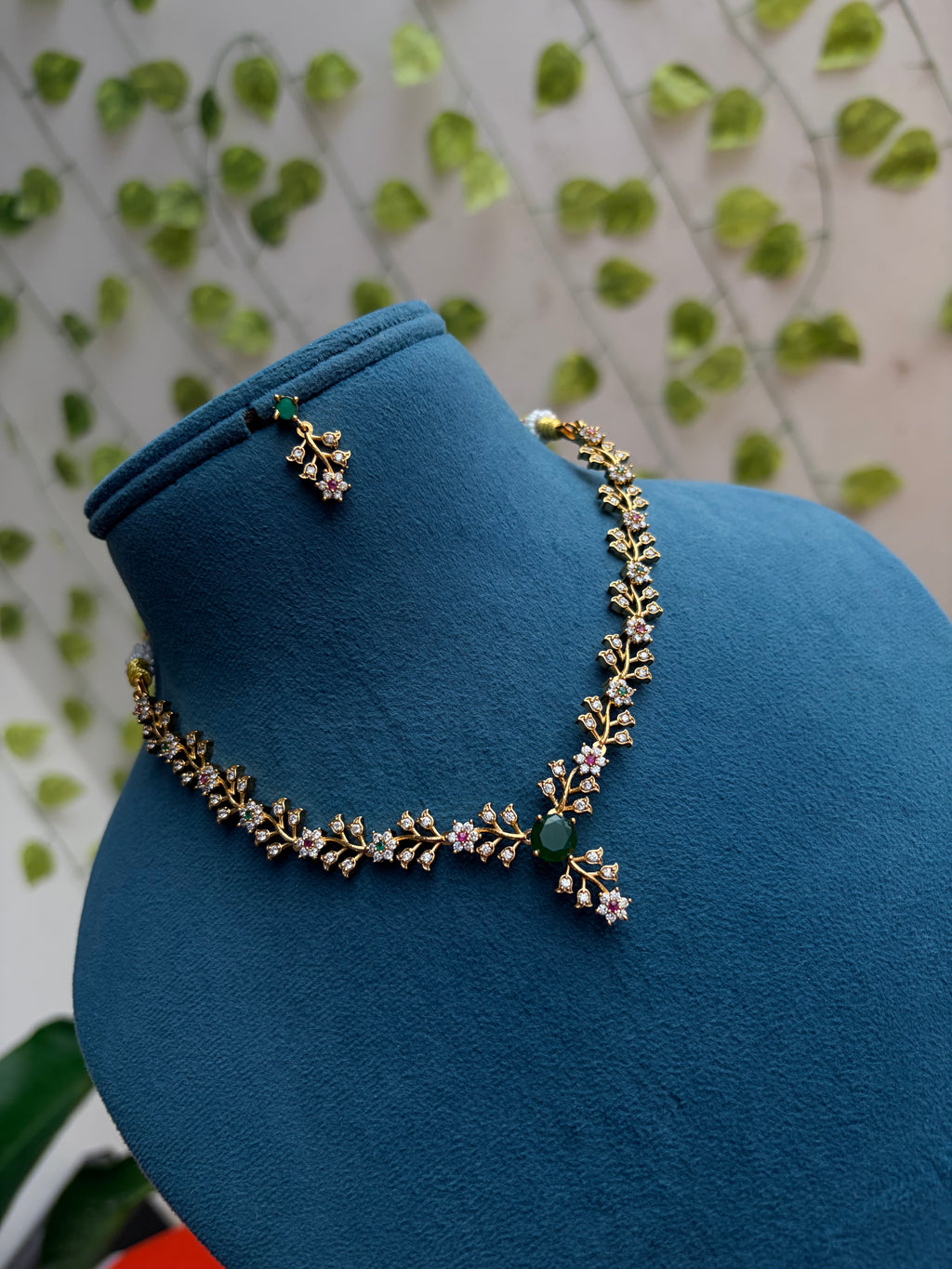 Ns938 Multi Color stones Short Neckset with Earrings