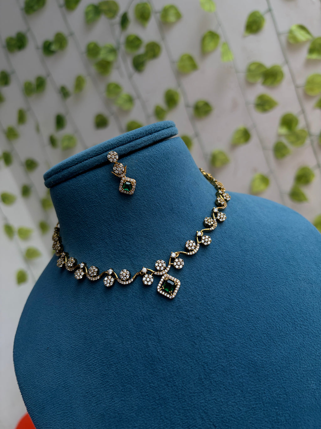 Ns855 diamond replaces small flower short neckset with earrings