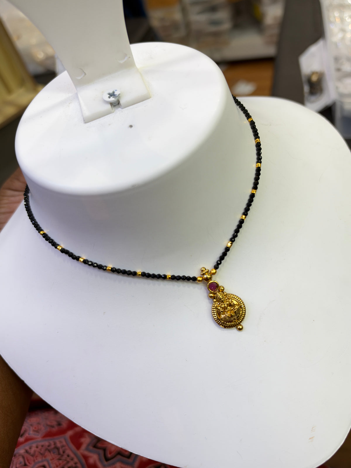 Bb457 18inches lakshmidevi kasu crystal blackbeads