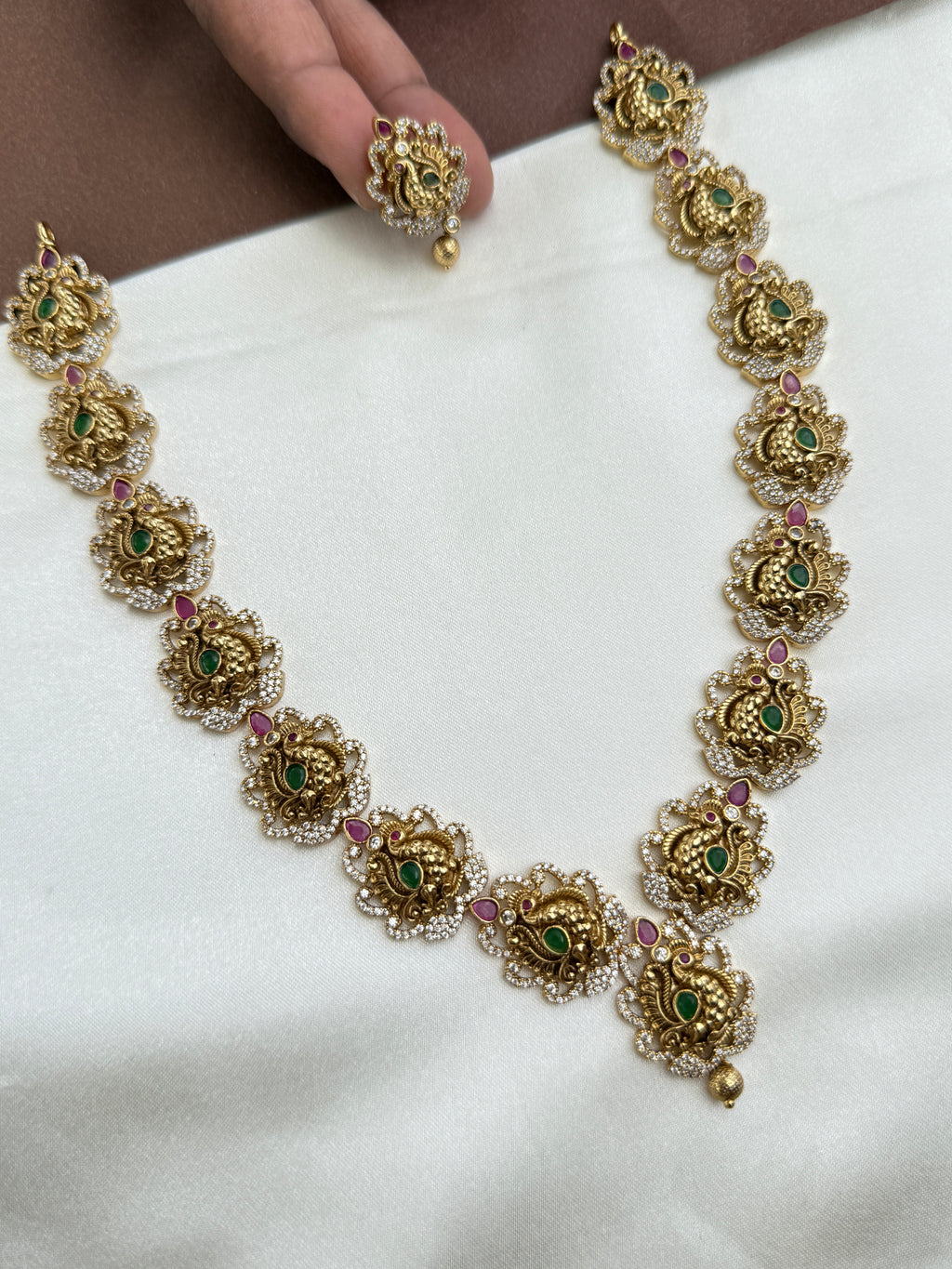 NS364 Nakshi peacock Neckset with studs earrrings