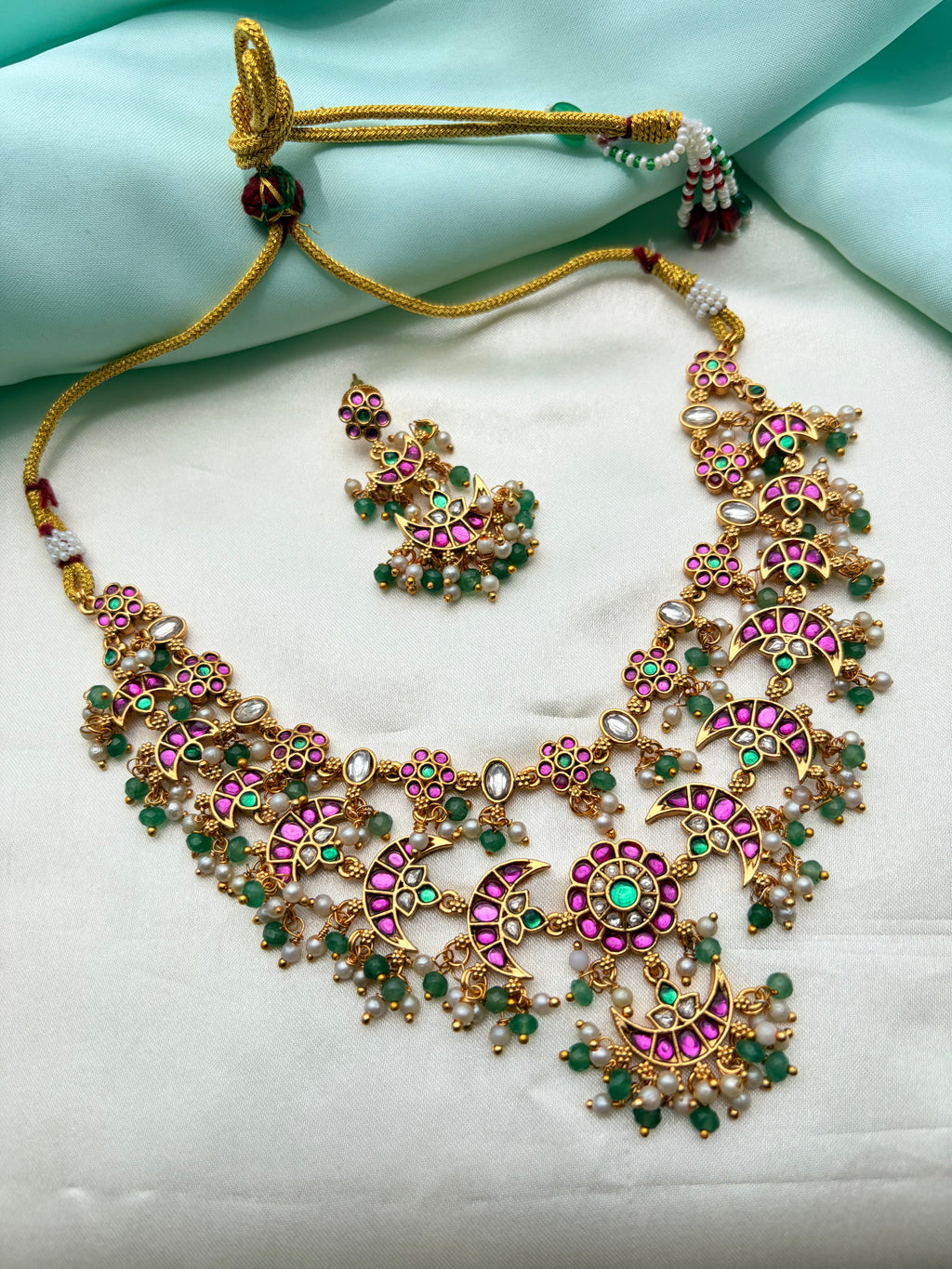 Unique jadau half moon neckset with earrings green white pearls finish ns934