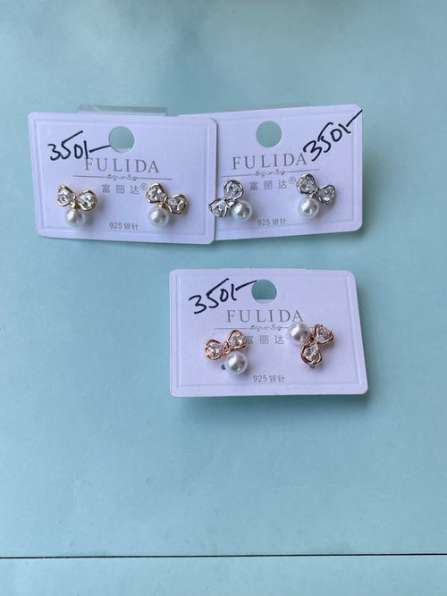 Bow pearl studs in 3 colors