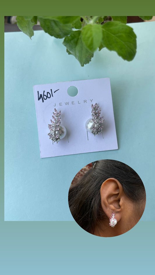 Pearl leaf silver studs