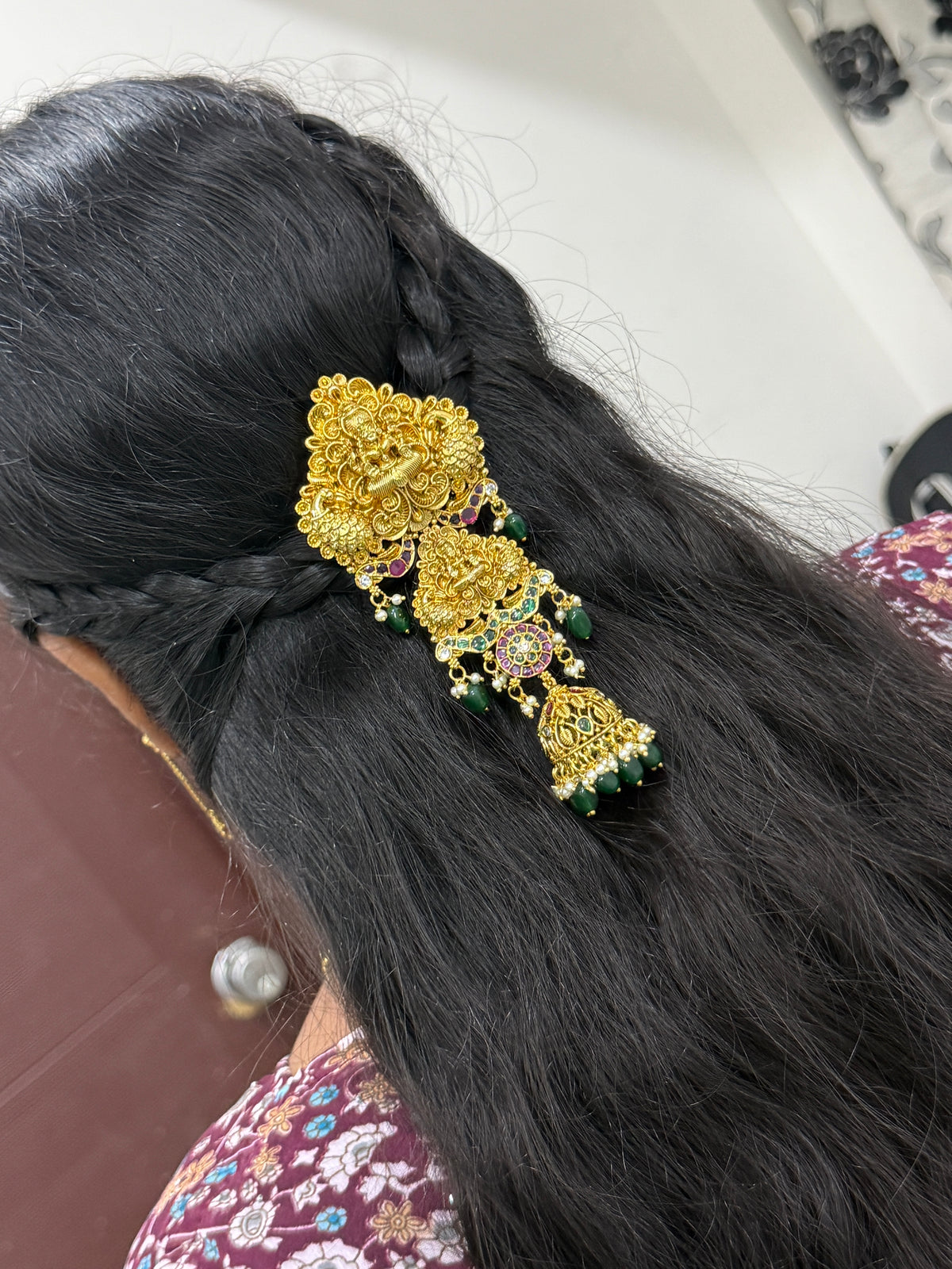 Lakshmidevi peacock kemp stones with green beads butta jada Billa jd021
