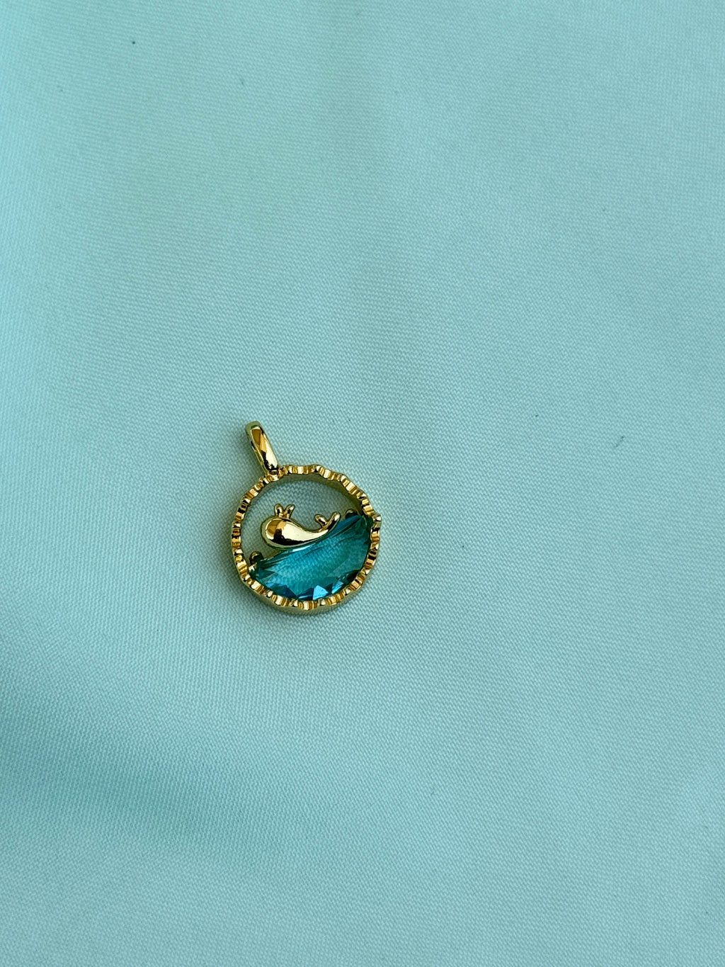 Al025 anti tarnish dolphin charm (pendent)