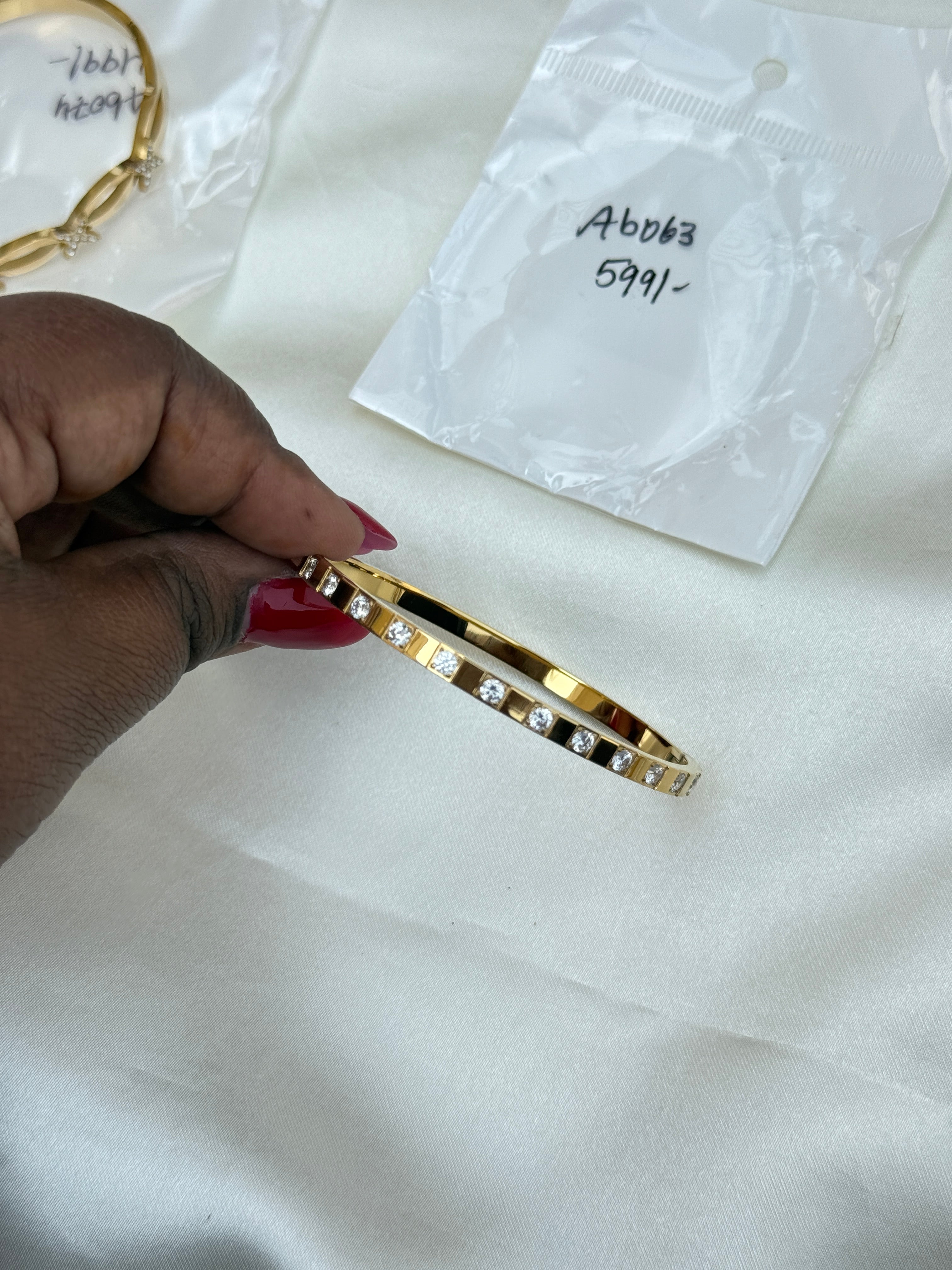 Ab063 13 stones anti tarnish openable kada bracelet