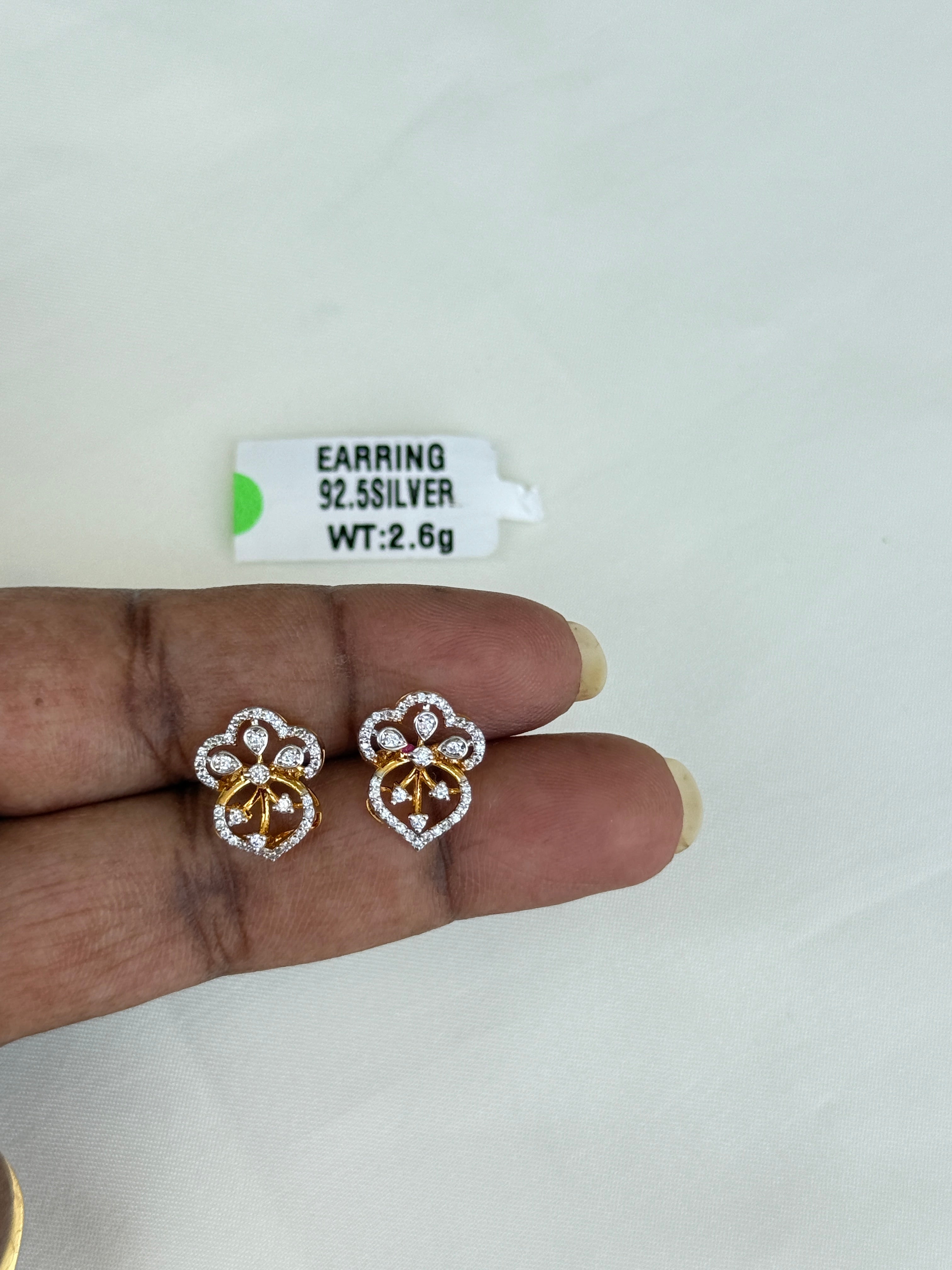Se026 2.6gms 925 silver hallmark studs