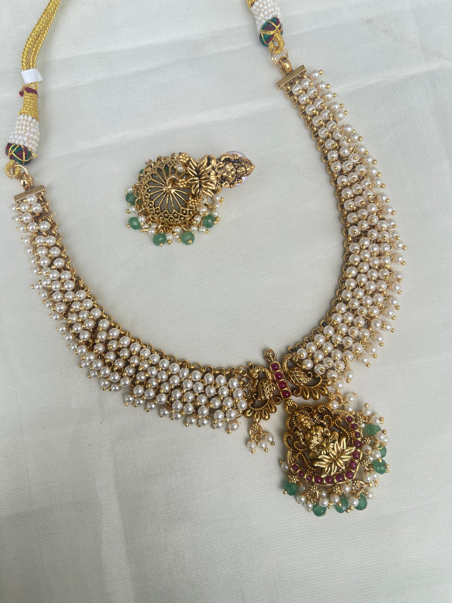 Ns1524 pearl kemp lakshmidevi neckset