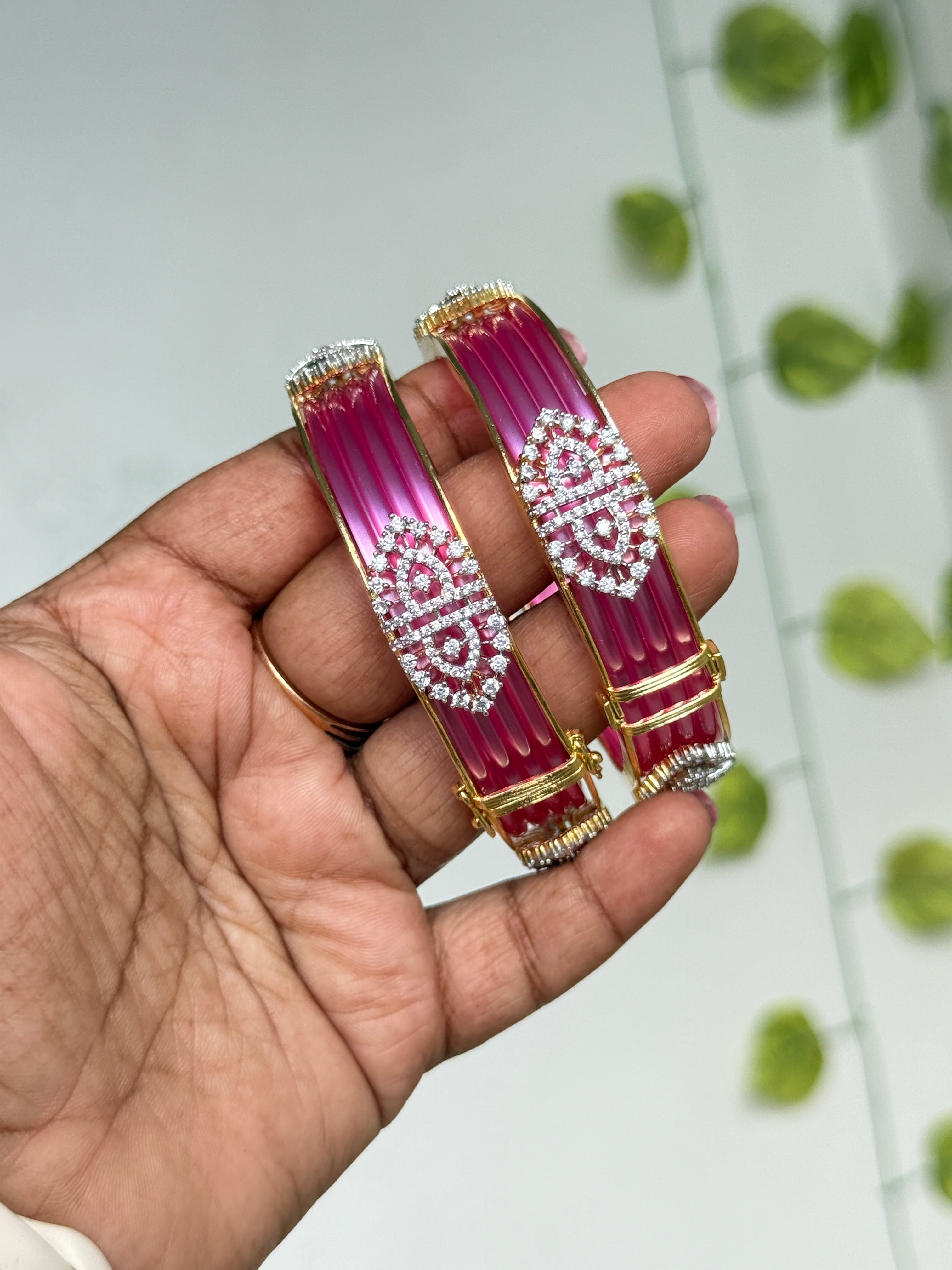 Sb660 changeable bangles.u can change into 10different colors