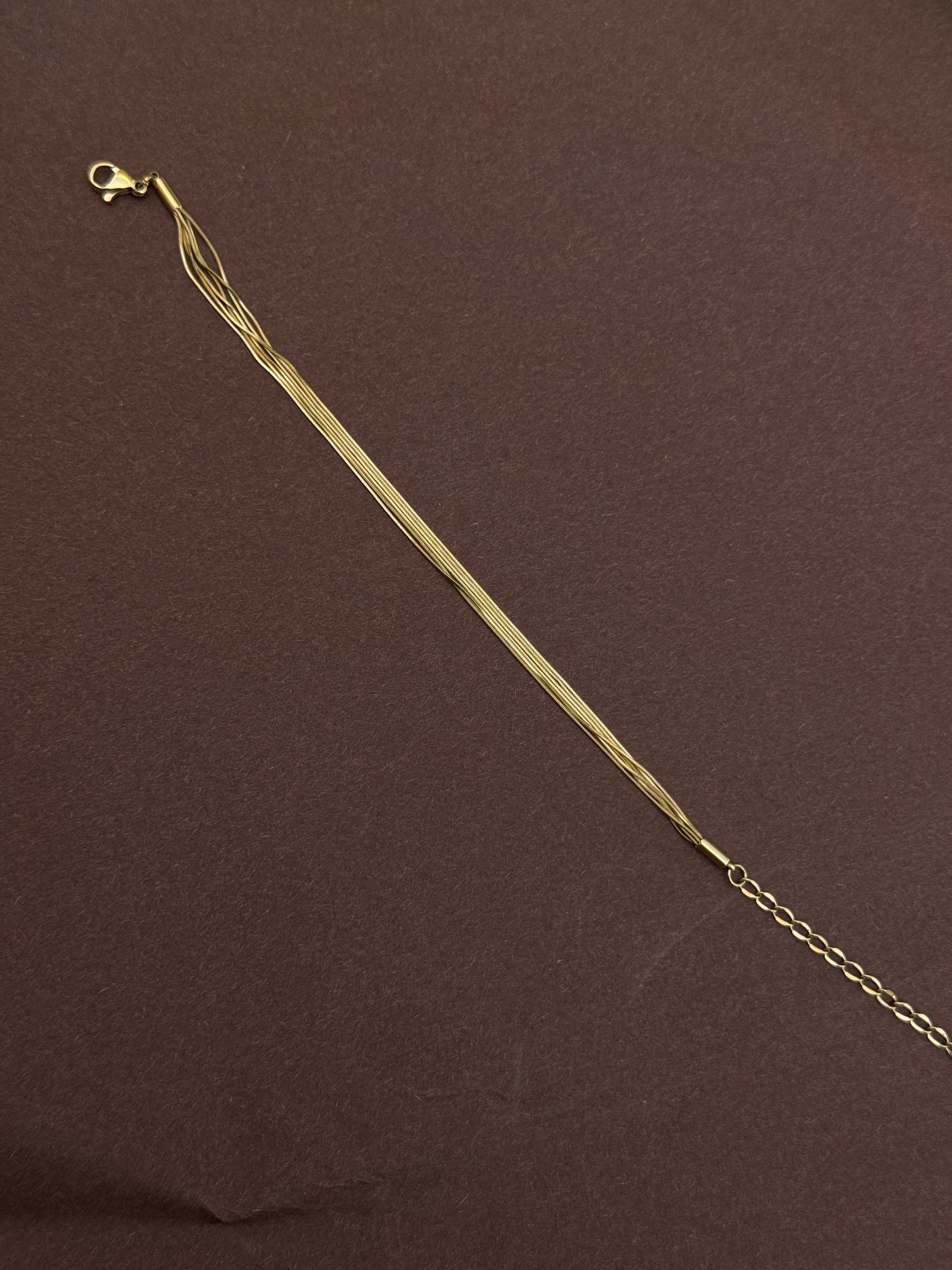 Ab547 anti tarnish gold colour 6 layer's 8.5 inches chain bracelet