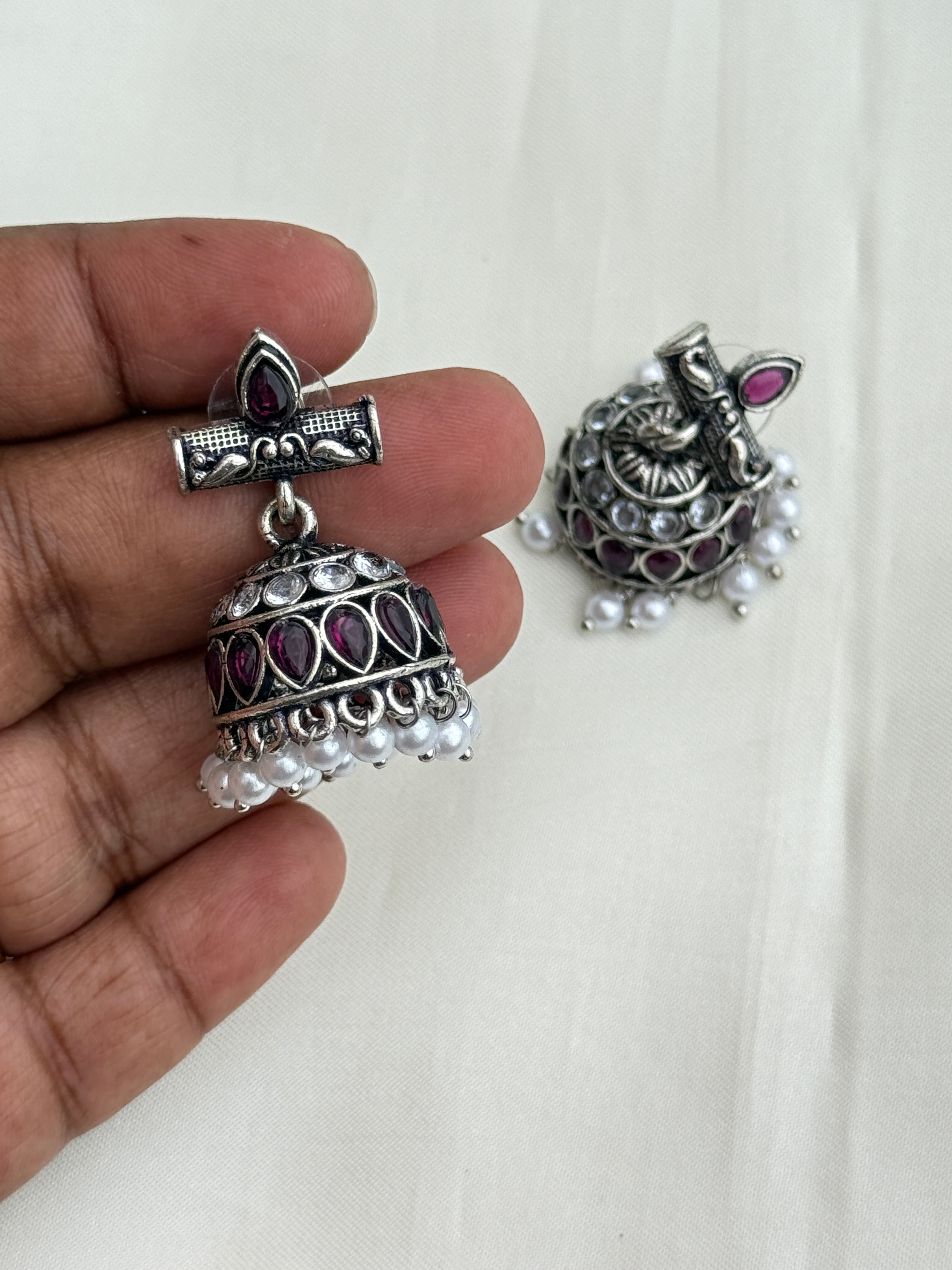 Er209 oxidised butta back push earrings