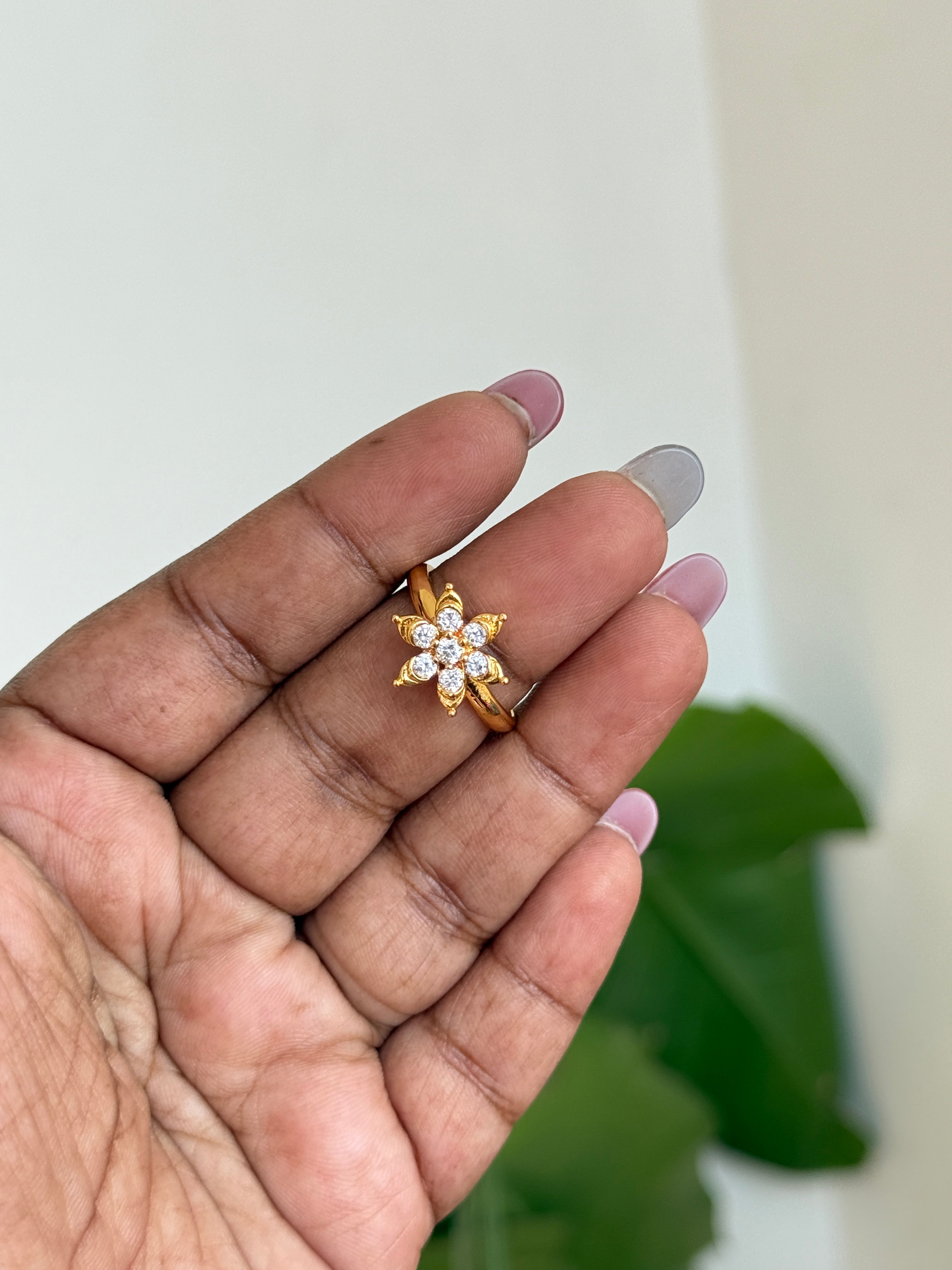 Rg040 panchaloham flower adjustable finger ring