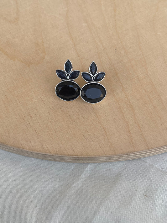 Cute lightweight silver studs in green blue black