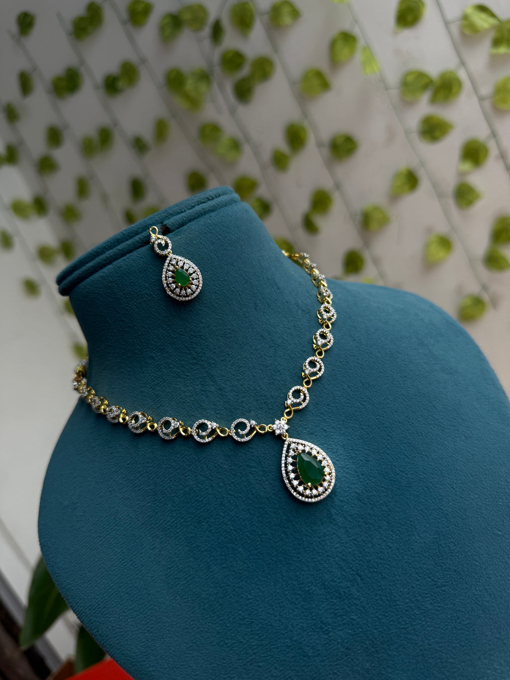 Diamond replica green drop pendant short Neckset with earrings Ns292