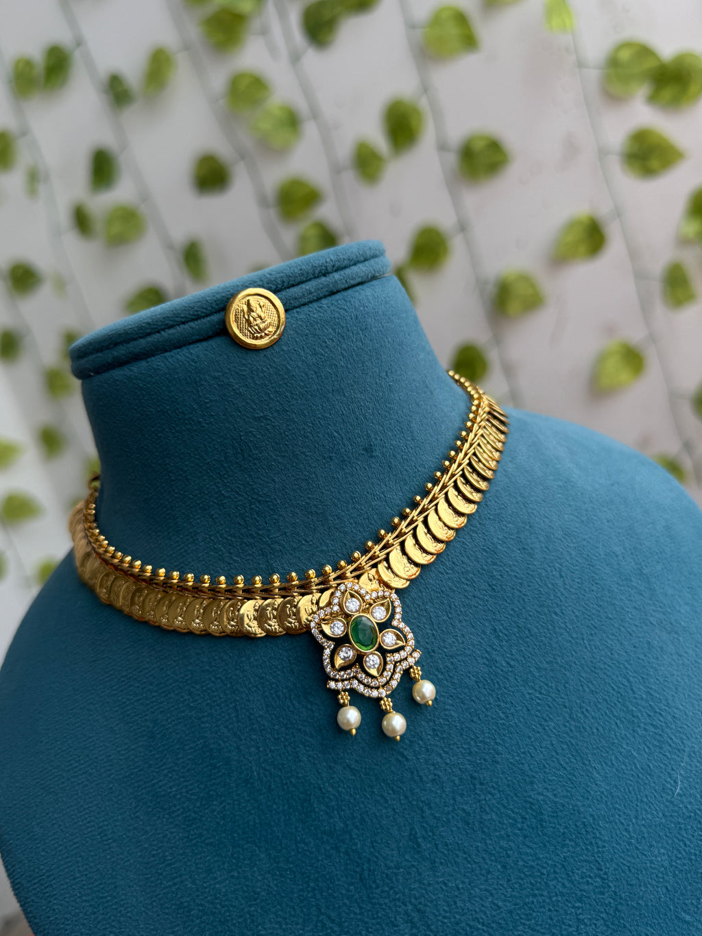 Ns883 kasulaPeru short neckset with studs