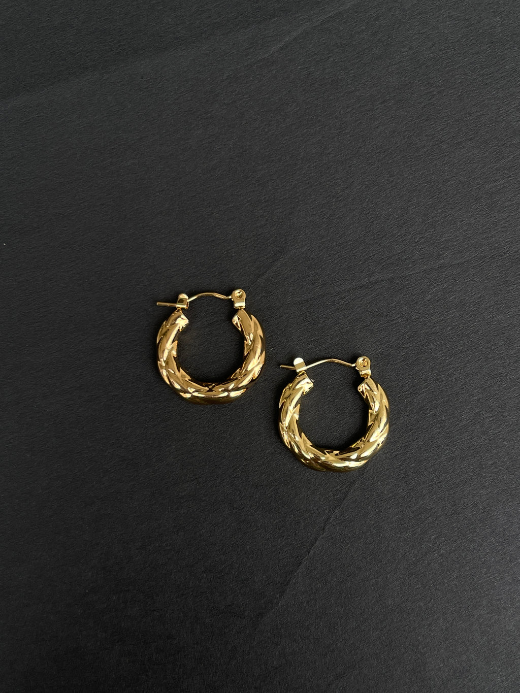Round hoops Color won't fade