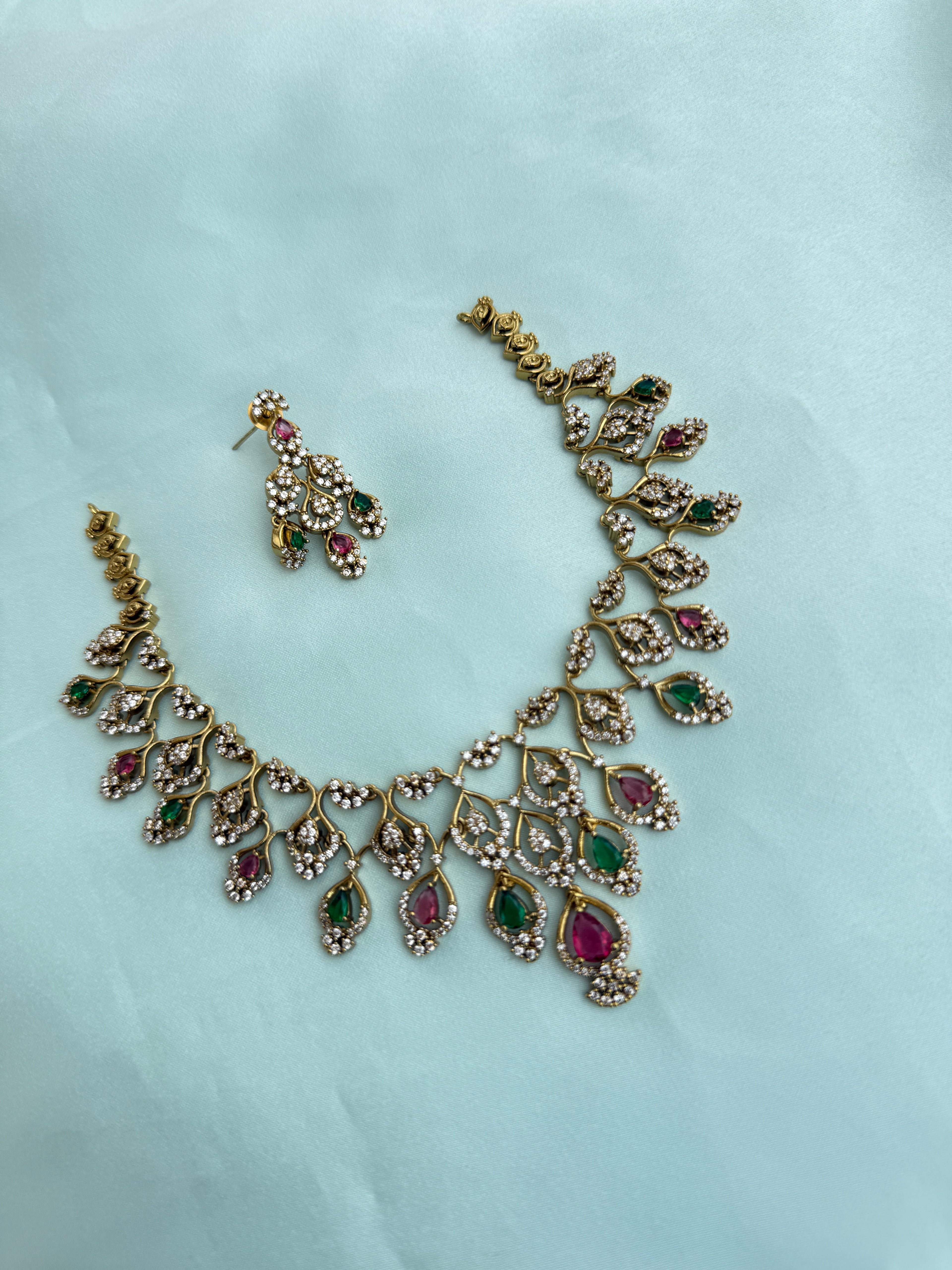 Ruby emerald short neck with earringsns920