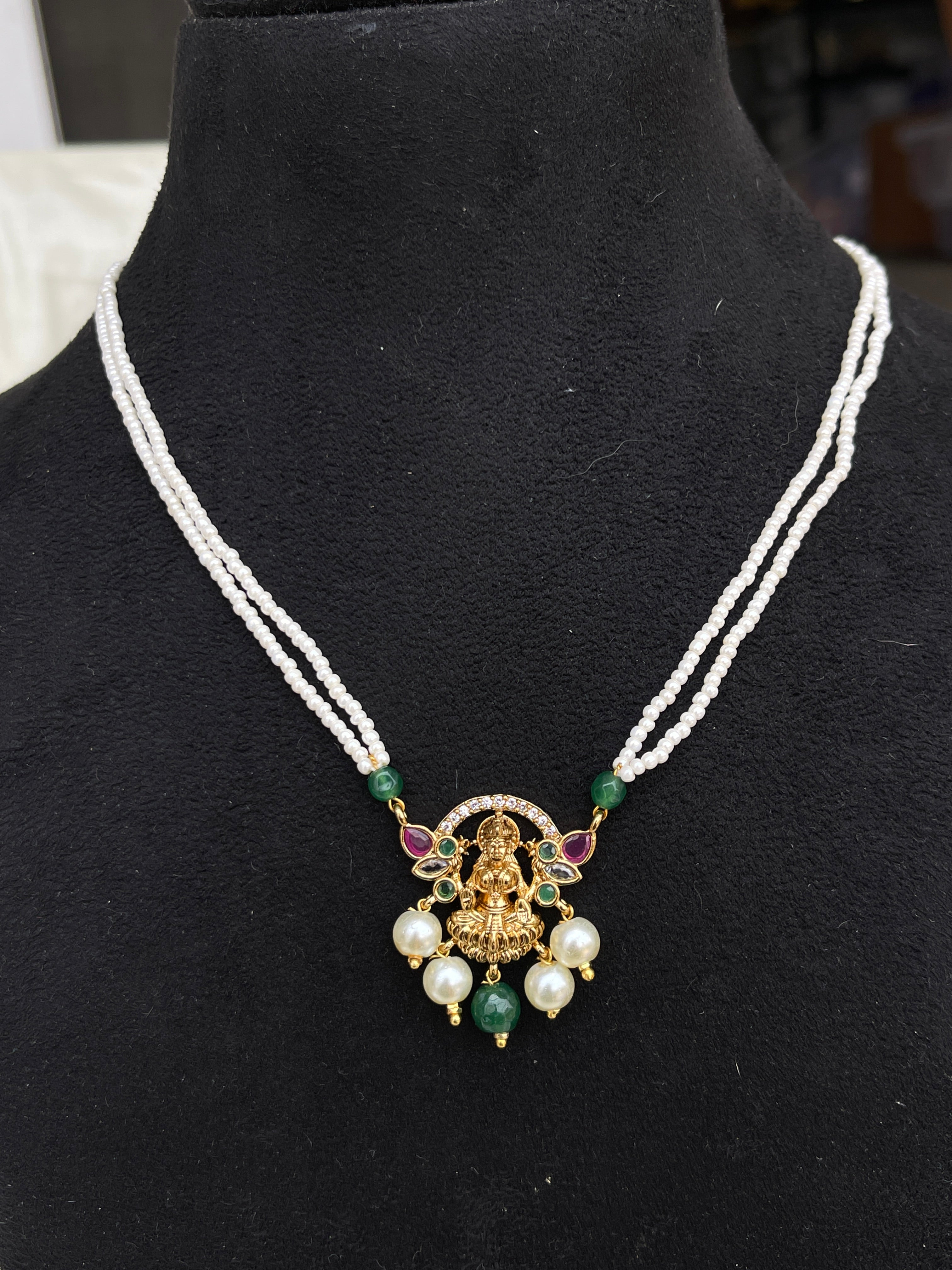 2 lines sugar pearl Lakshmi Devi pendant in ruby and green pc001
