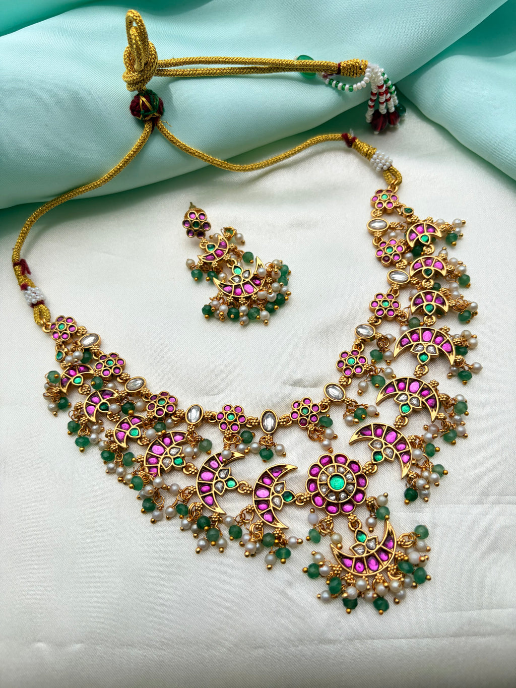 Unique jadau half moon neckset with earrings green white pearls finish ns934