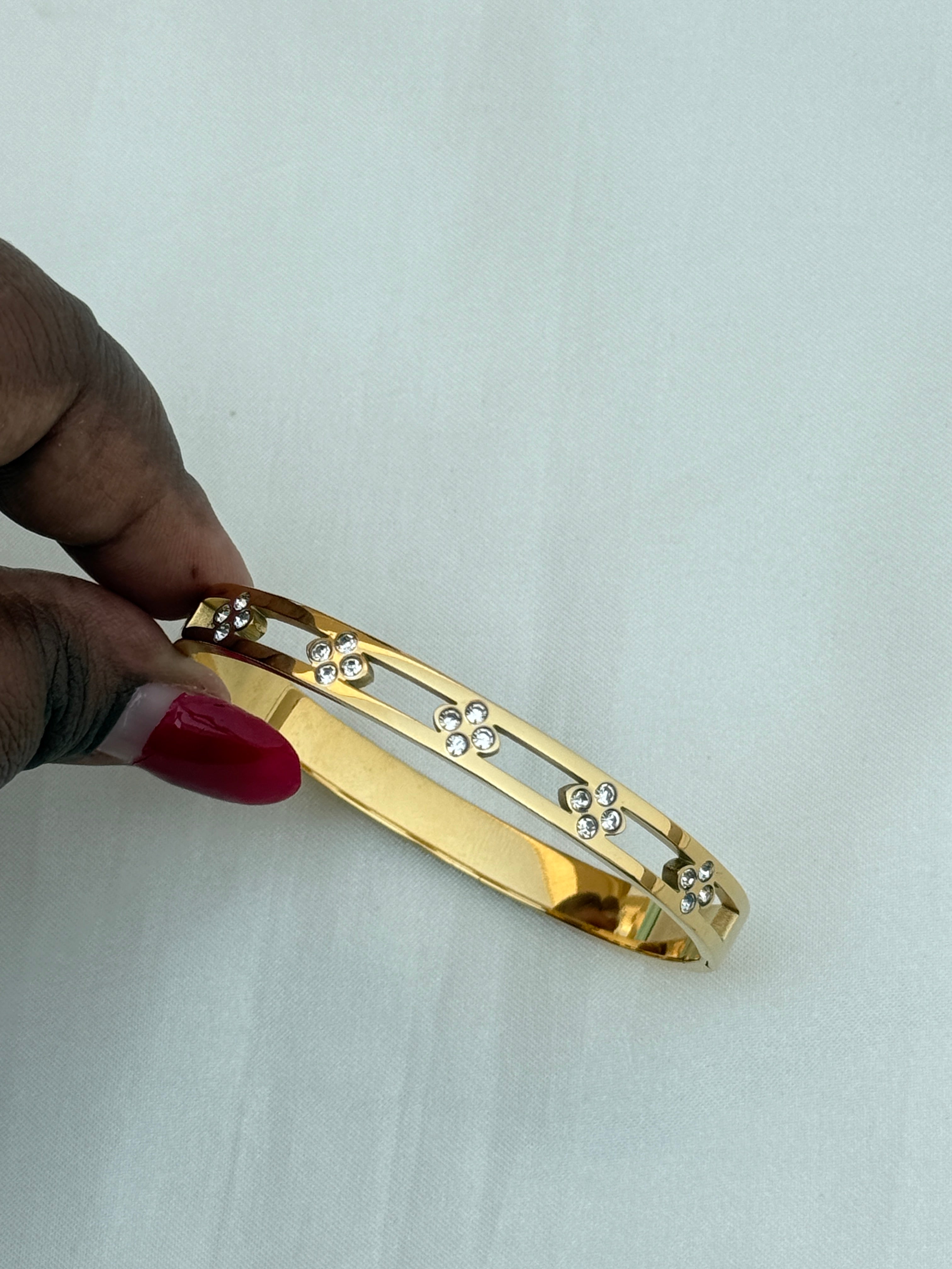 Ab539 anti tarnish 4stones openable kada bracelet