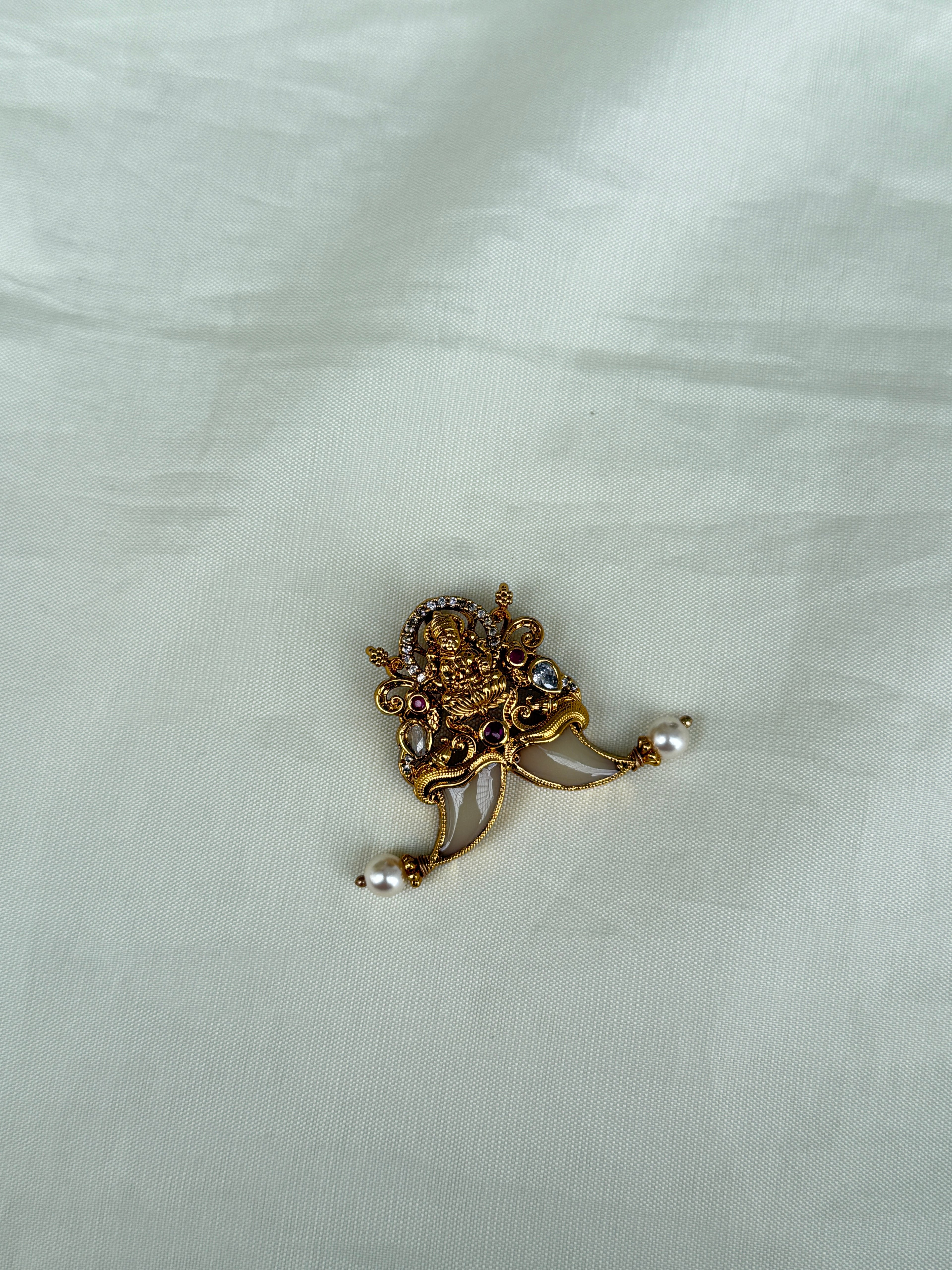 Pg005 Lakshmi devi puligoru pendant