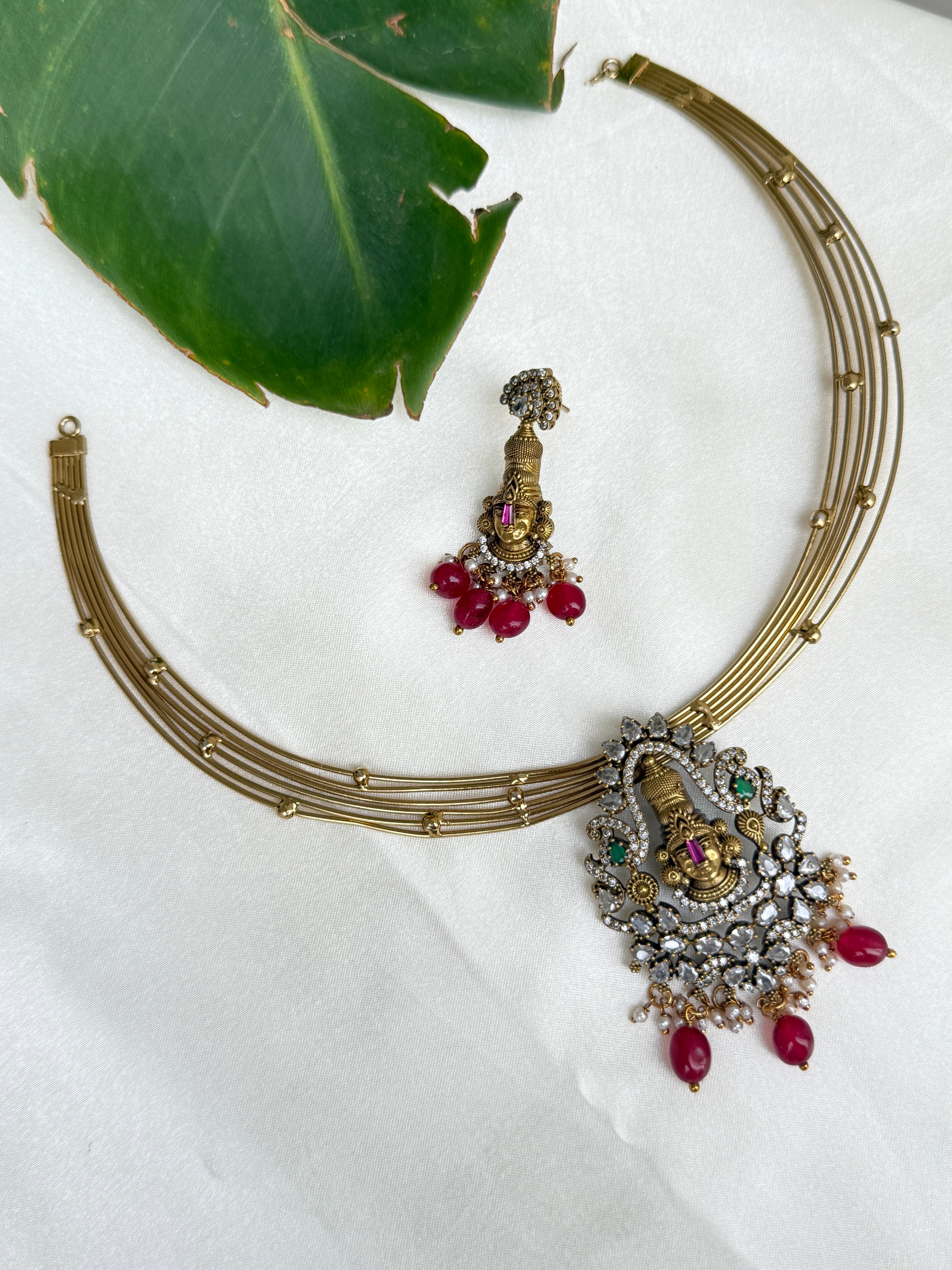 Kt007 Italian kante with  victorian pendant