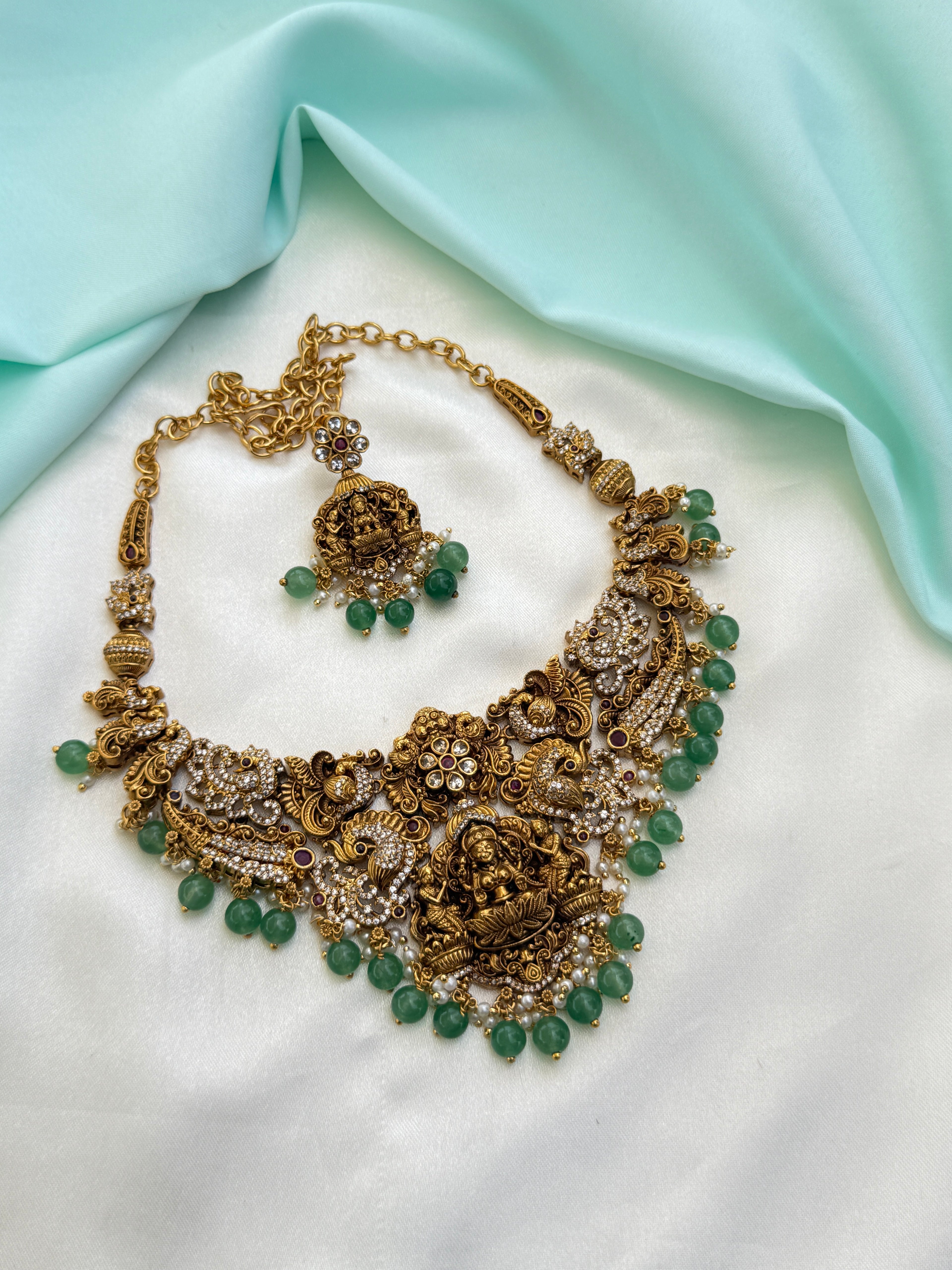 Ns816 nakshi Lakshmi devi neckset with green beads