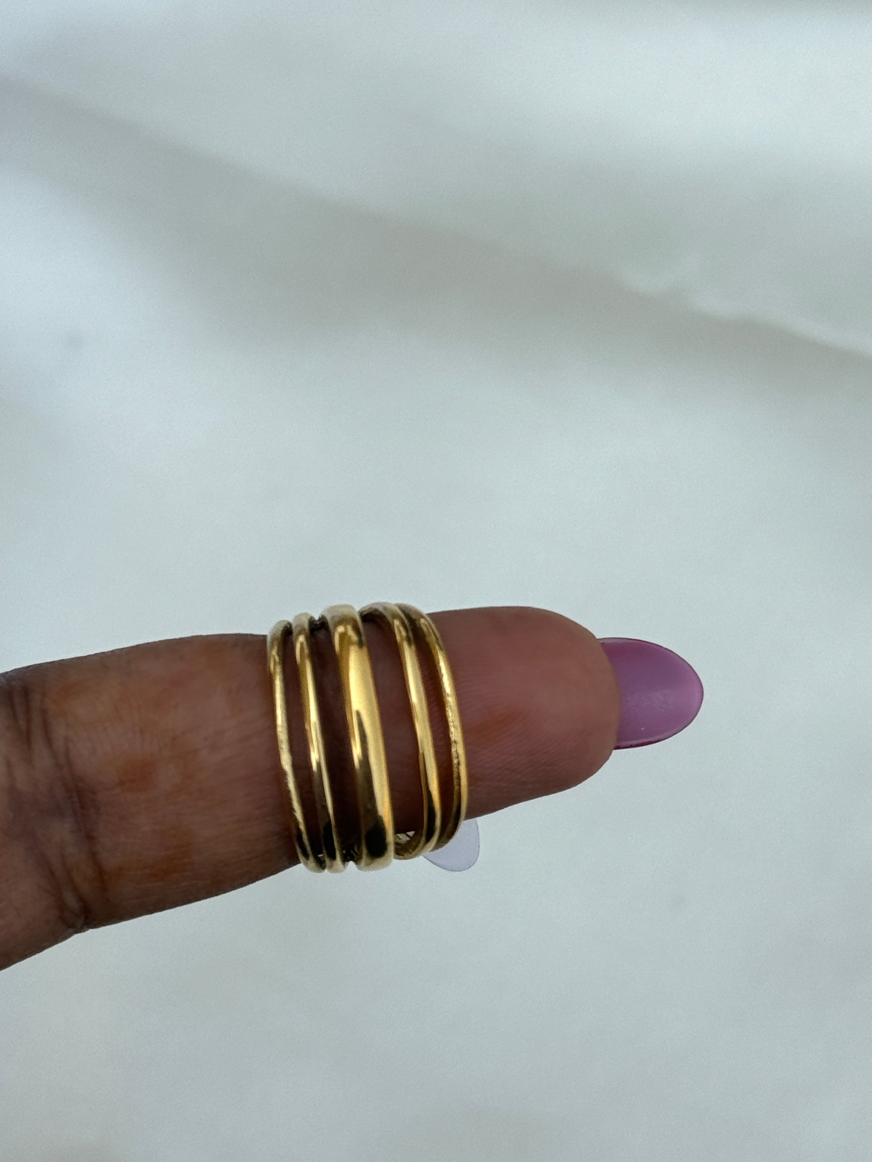 Rg045 anti tarnish 5 lines finger ring